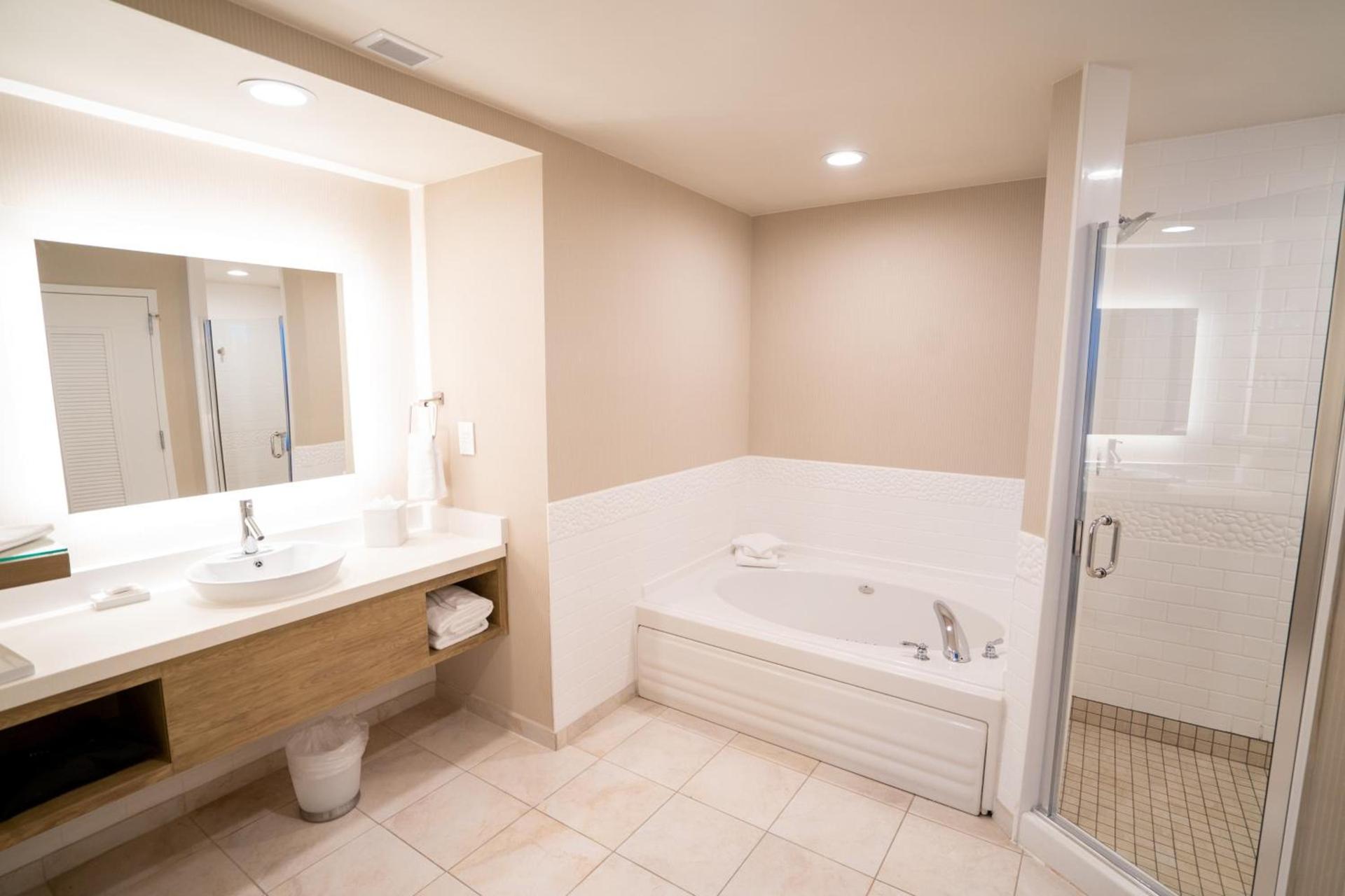 Delta Hotels by Marriott Raleigh-Durham at Research Triangle Park photo 21