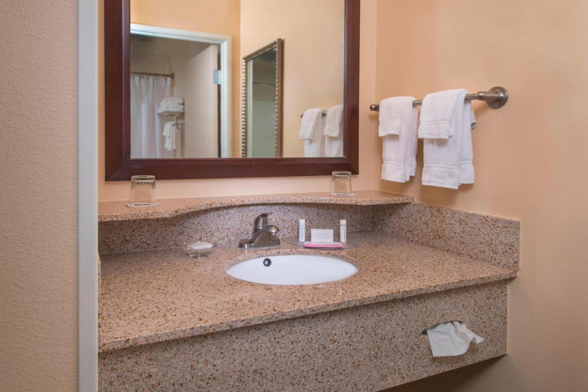 SpringHill Suites Prince Frederick photo 8