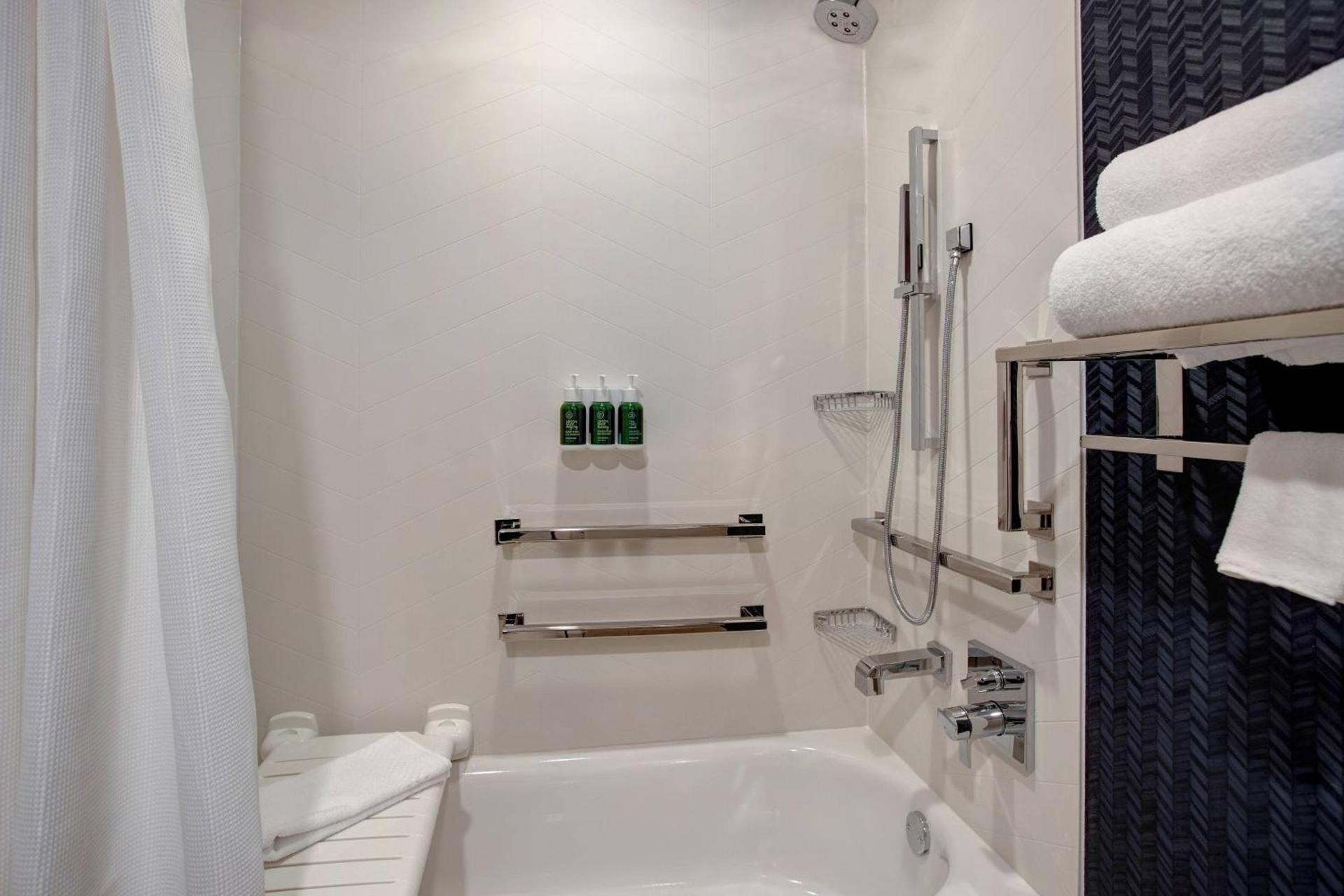 Fairfield Inn & Suites by Marriott Chicago Bolingbrook photo 23
