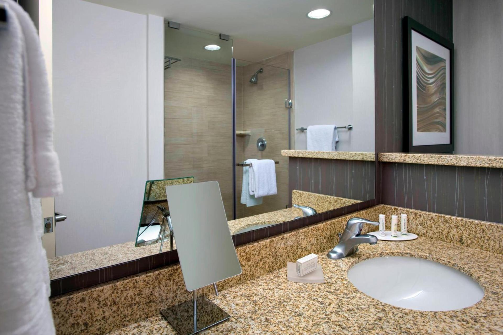 Courtyard by Marriott Philadelphia Lansdale photo 12