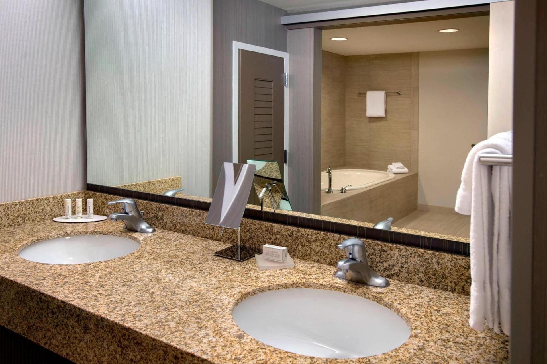 Courtyard by Marriott Philadelphia Lansdale photo 16
