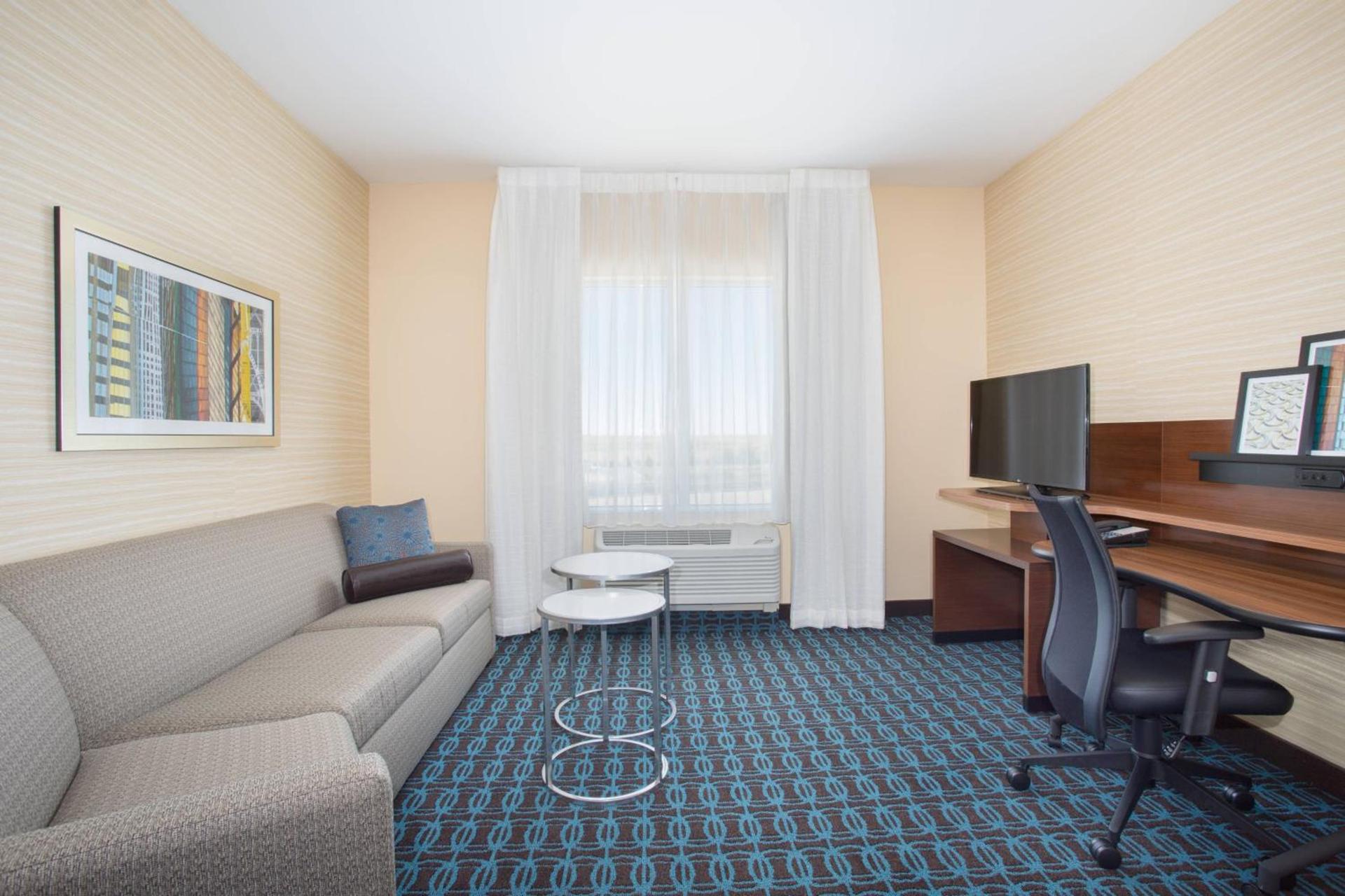 Fairfield Inn & Suites by Marriott Burlington photo 17