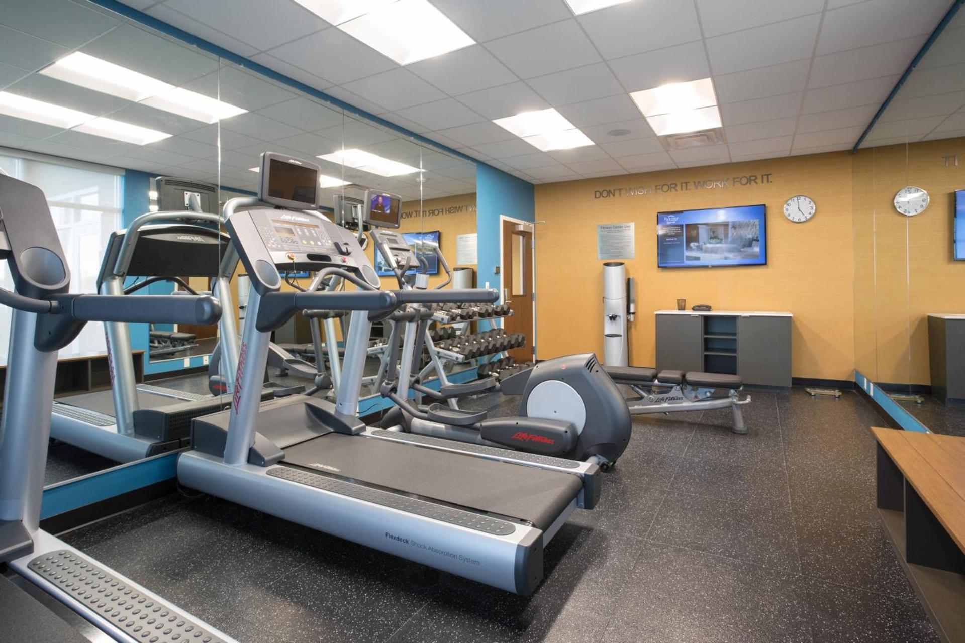 Fairfield Inn & Suites by Marriott Burlington photo 31