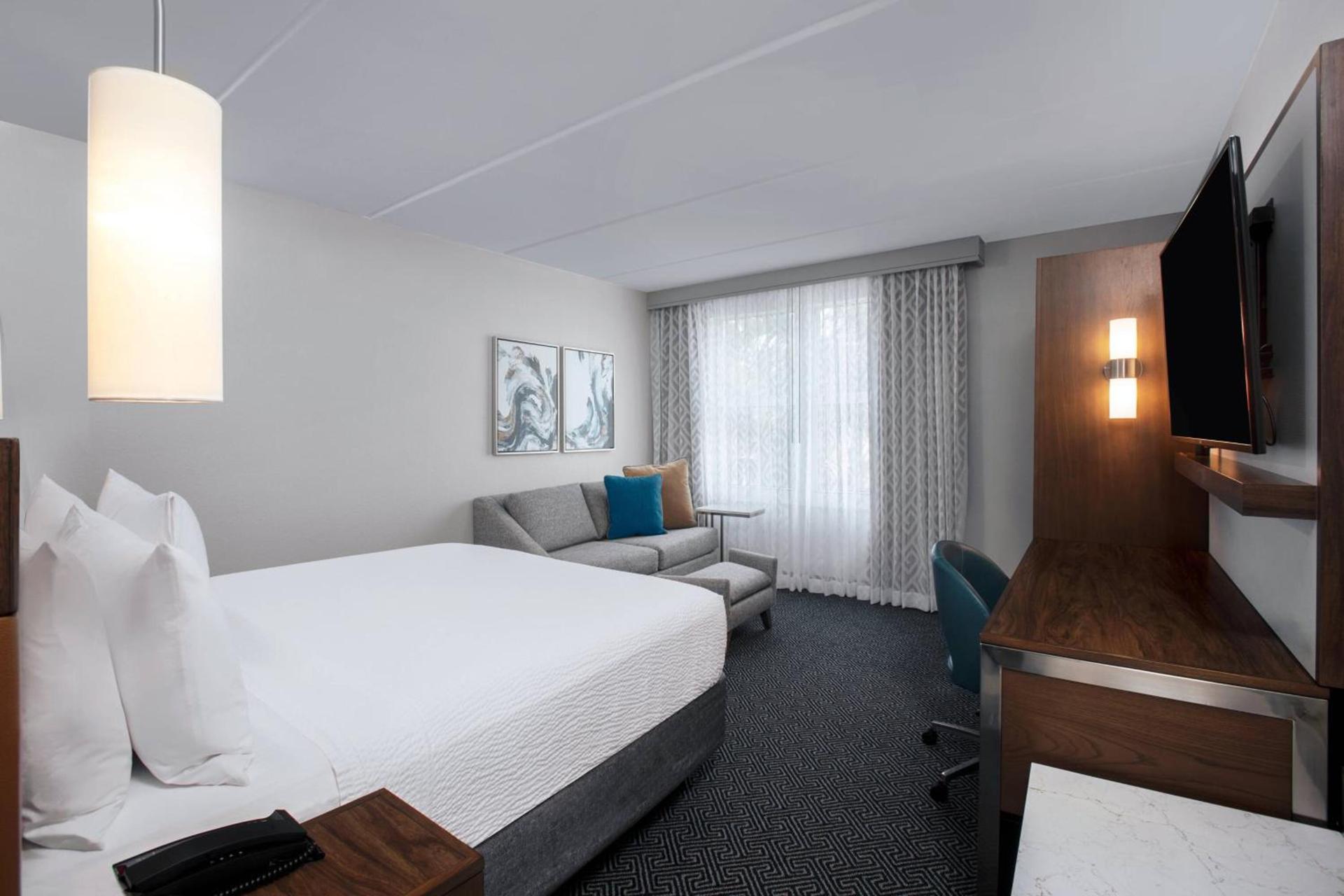 Courtyard by Marriott Miami Aventura Mall photo 8