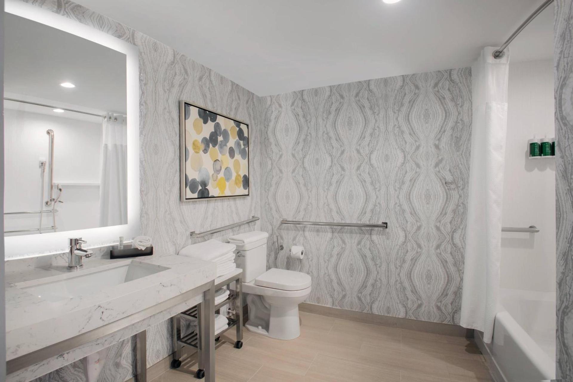Courtyard by Marriott Miami Aventura Mall photo 13