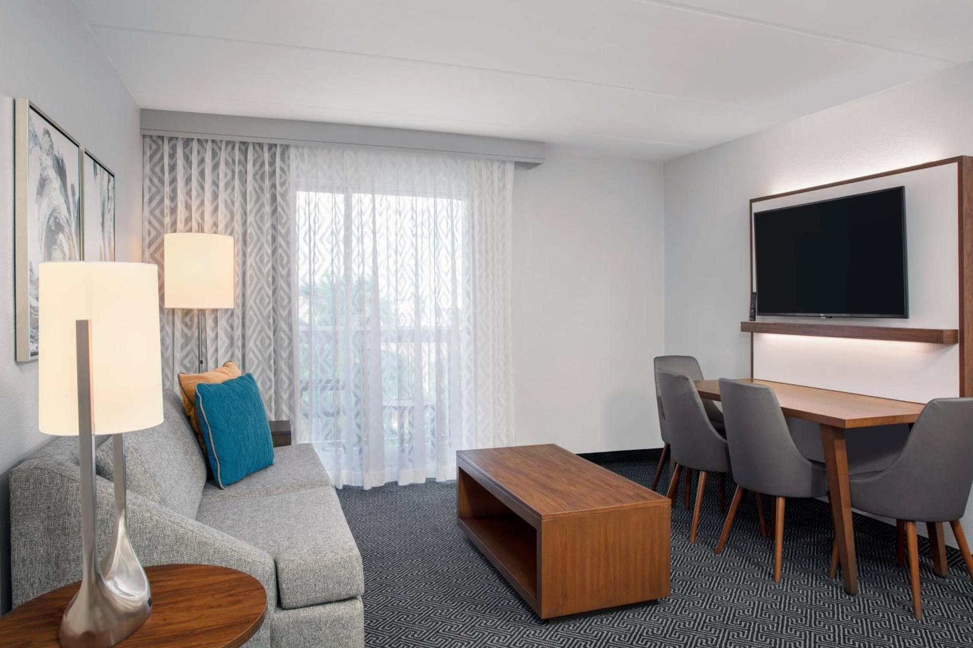 Courtyard by Marriott Miami Aventura Mall photo 15