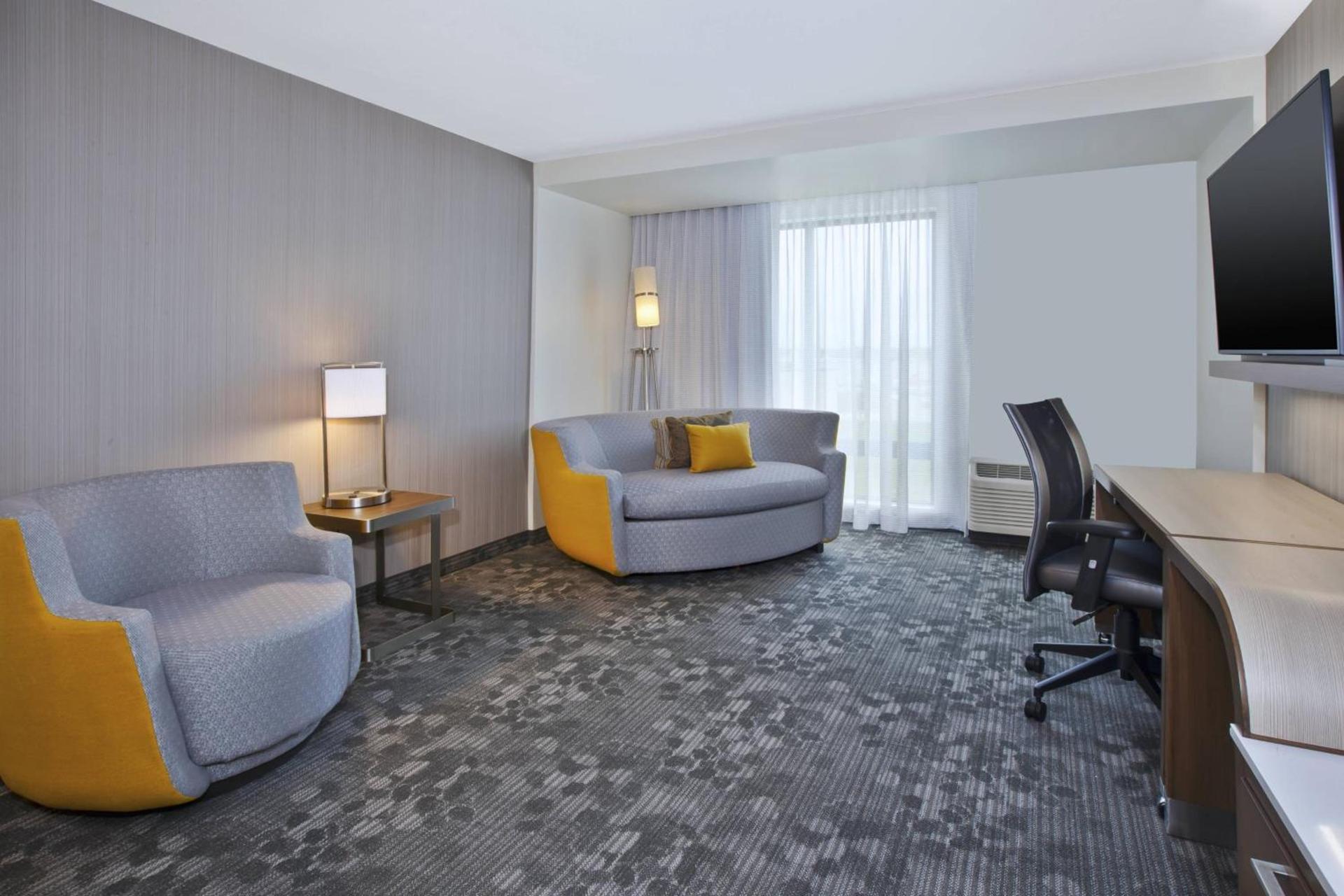 Courtyard by Marriott St. Joseph-Benton Harbor photo 19