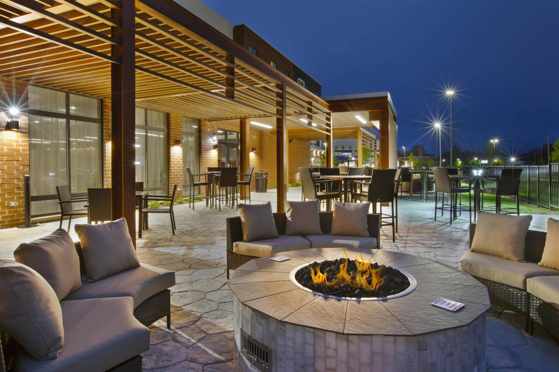 Courtyard by Marriott St. Joseph-Benton Harbor photo 29