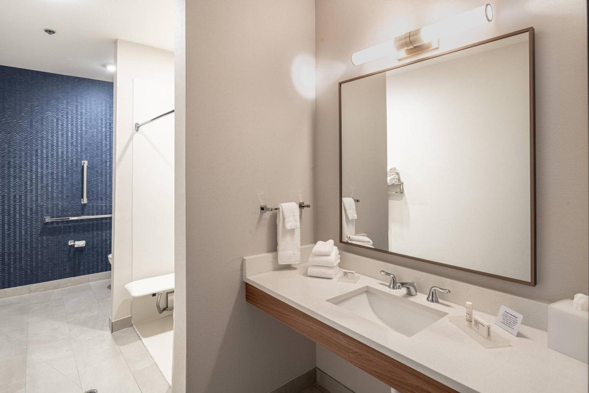 Fairfield Inn & Suites Fort Worth Northeast photo 9