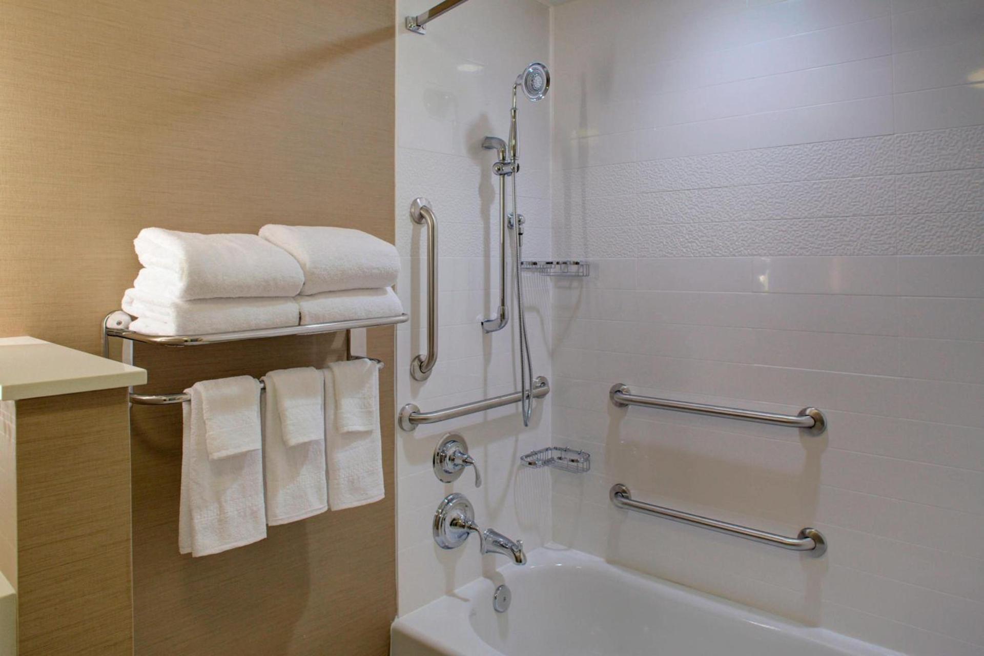 Fairfield Inn & Suites by Marriott Flagstaff East photo 11