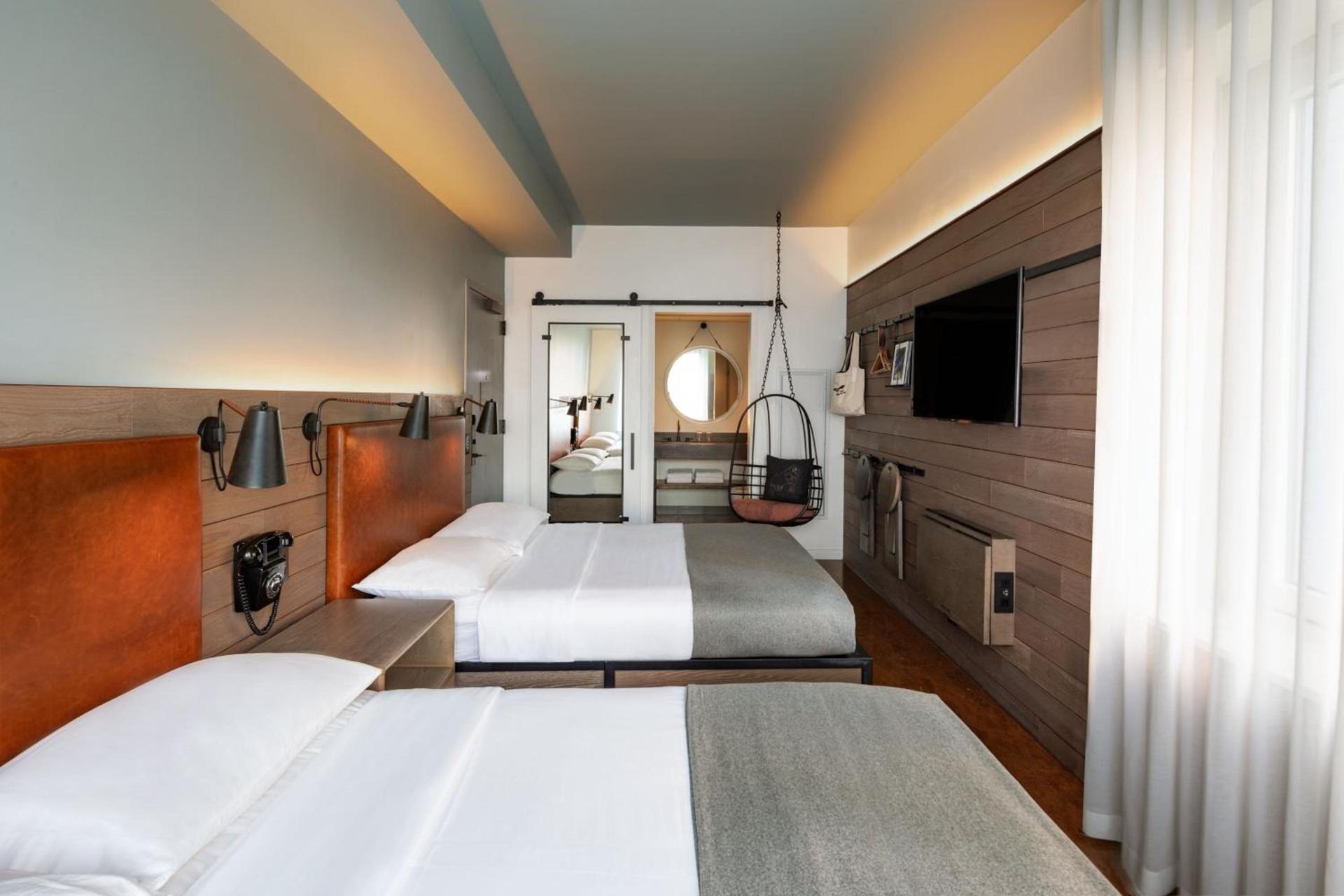 Moxy NYC Downtown photo 12