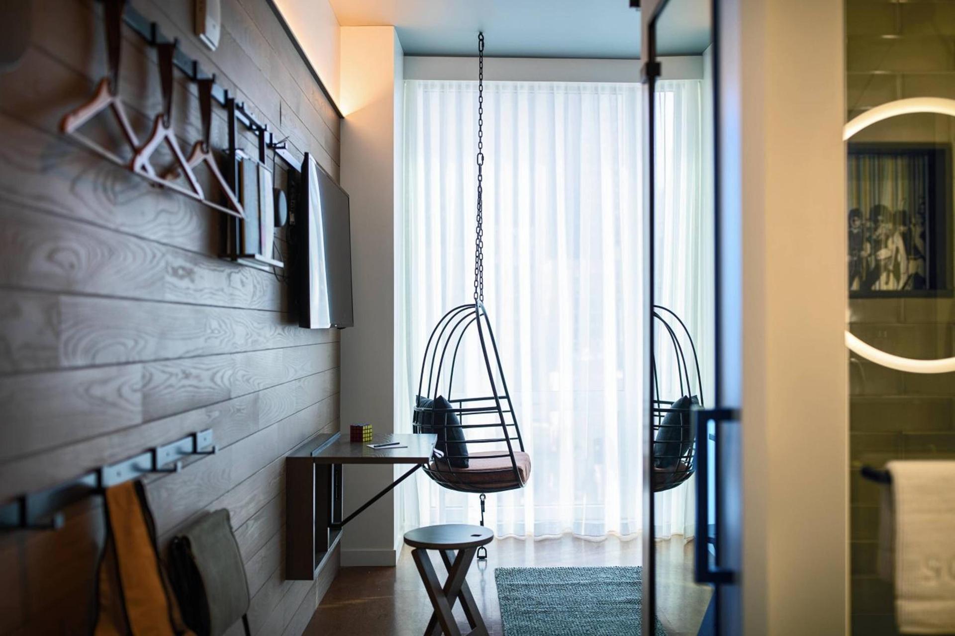 Moxy NYC Downtown photo 30