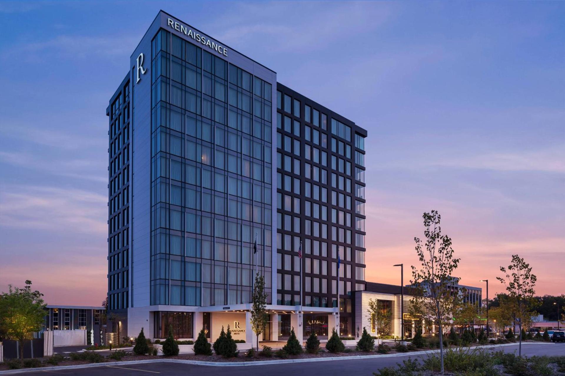 Renaissance Milwaukee West Hotel photo 2