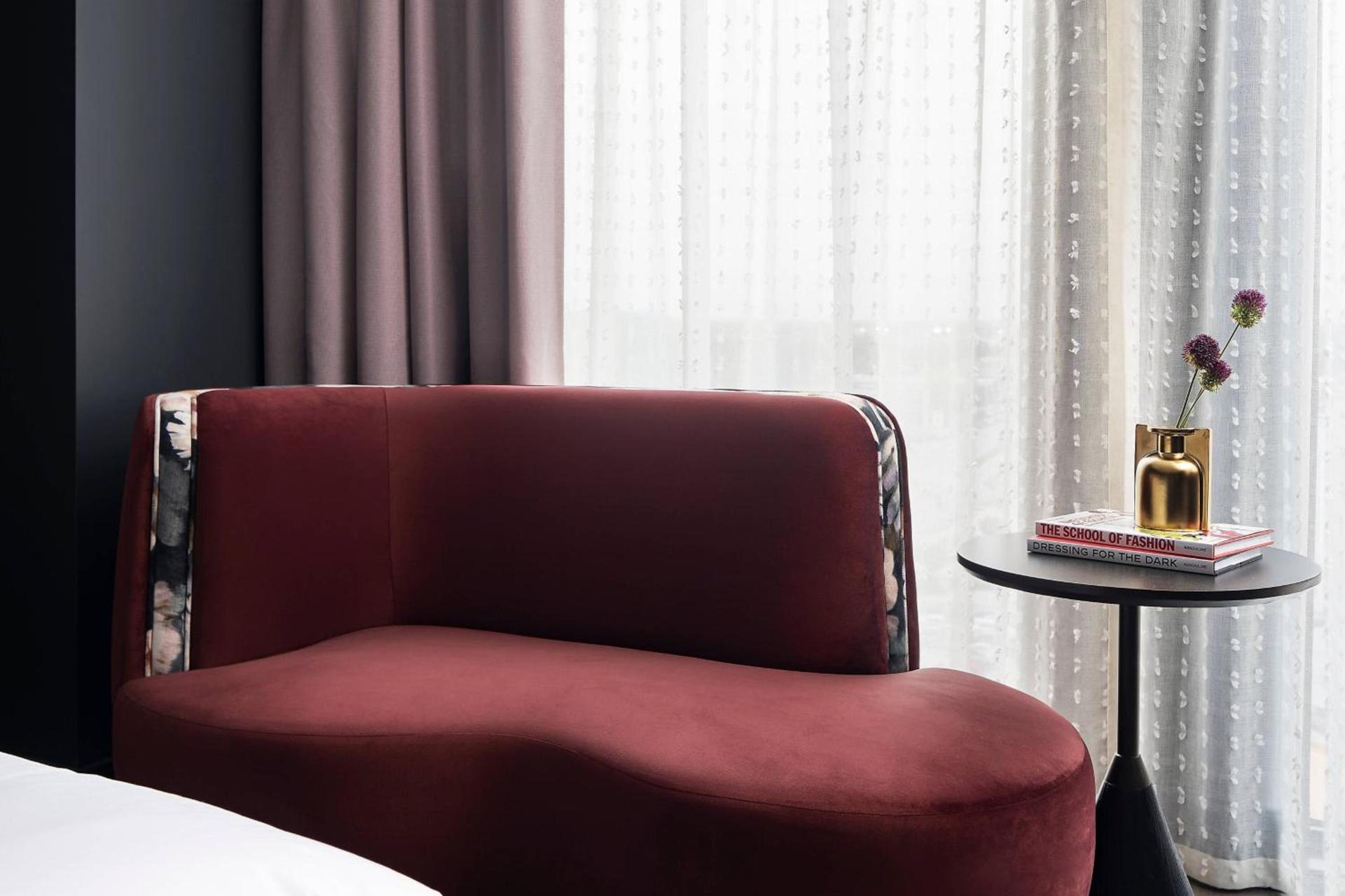 Renaissance Milwaukee West Hotel photo 16