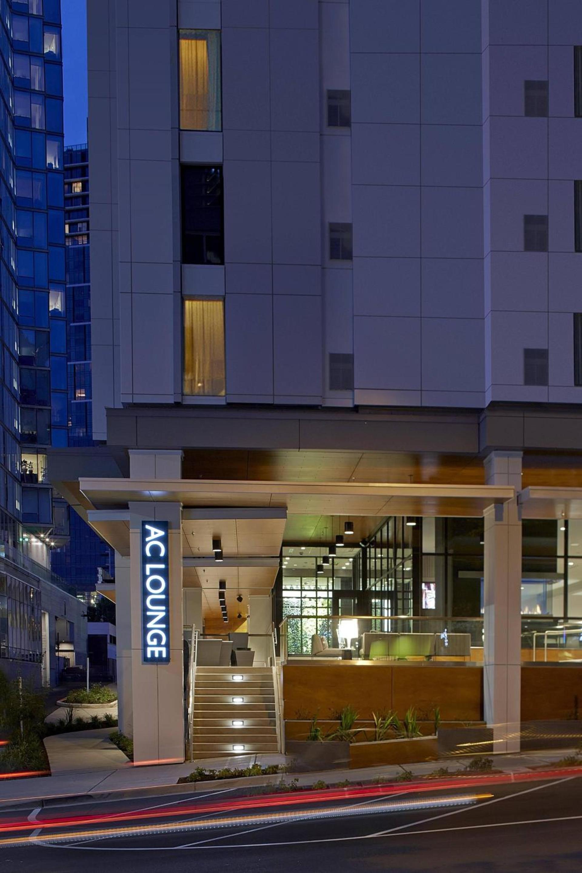 AC Hotel by Marriott Seattle Bellevue/Downtown photo 4