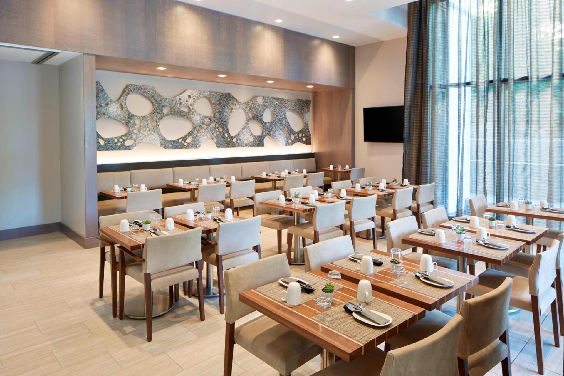 AC Hotel by Marriott Seattle Bellevue/Downtown photo 38