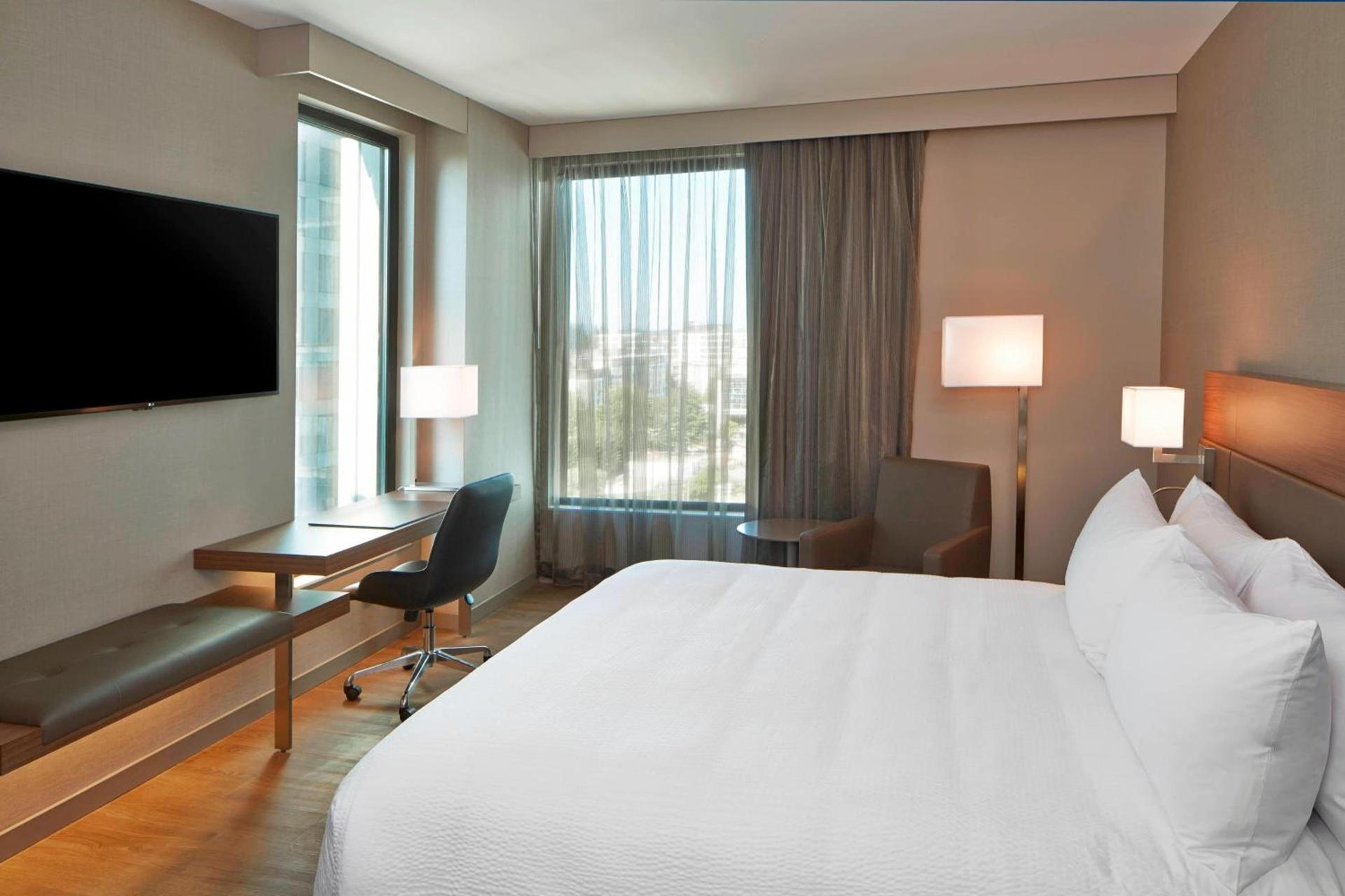 AC Hotel by Marriott Seattle Bellevue/Downtown photo 6