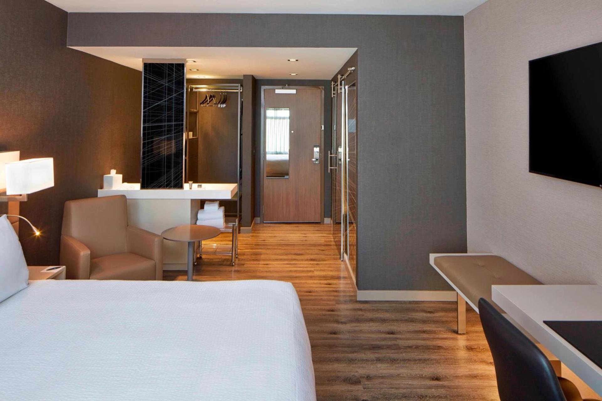 AC Hotel by Marriott Seattle Bellevue/Downtown photo 11