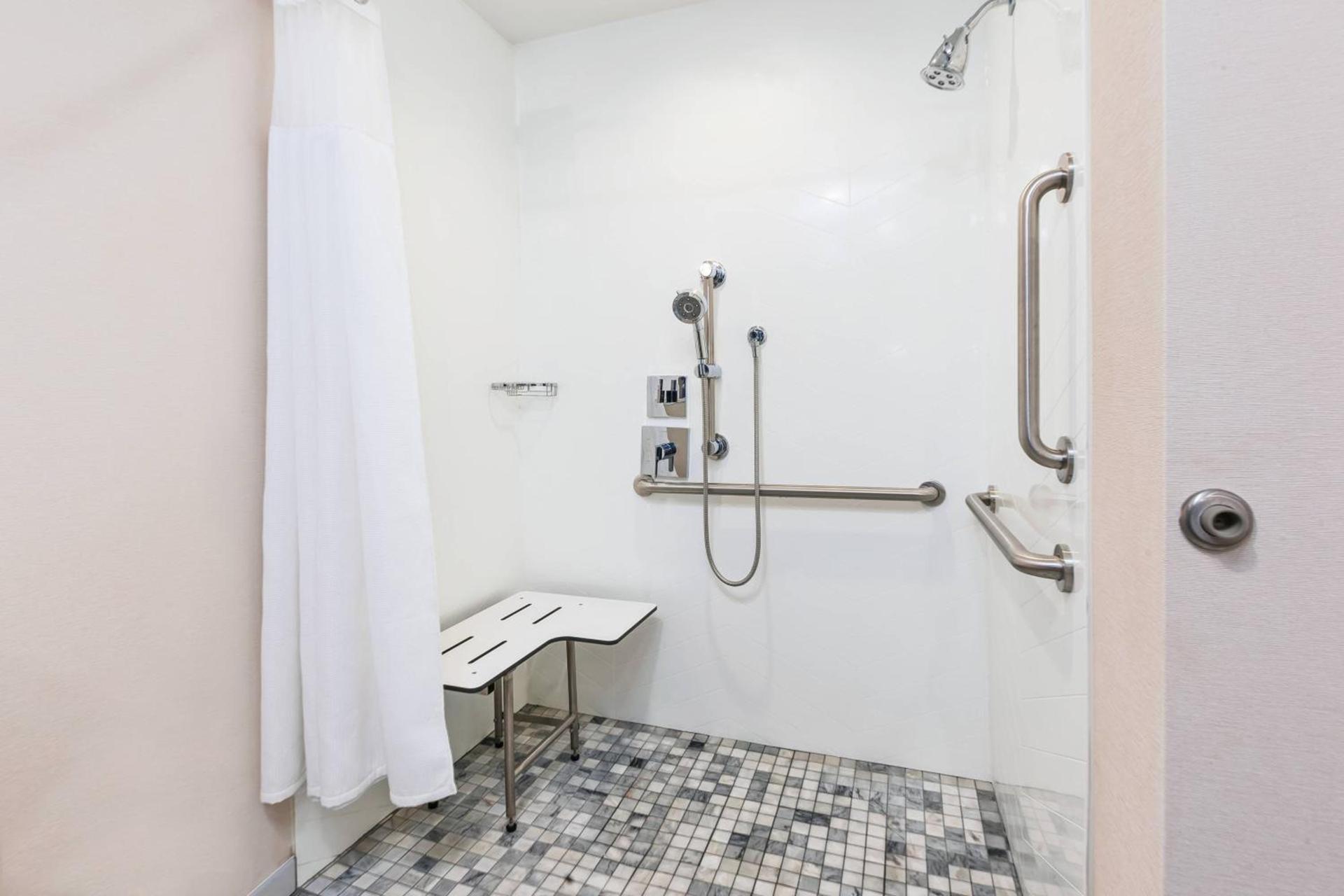 Fairfield Inn & Suites by Marriott Goshen photo 19