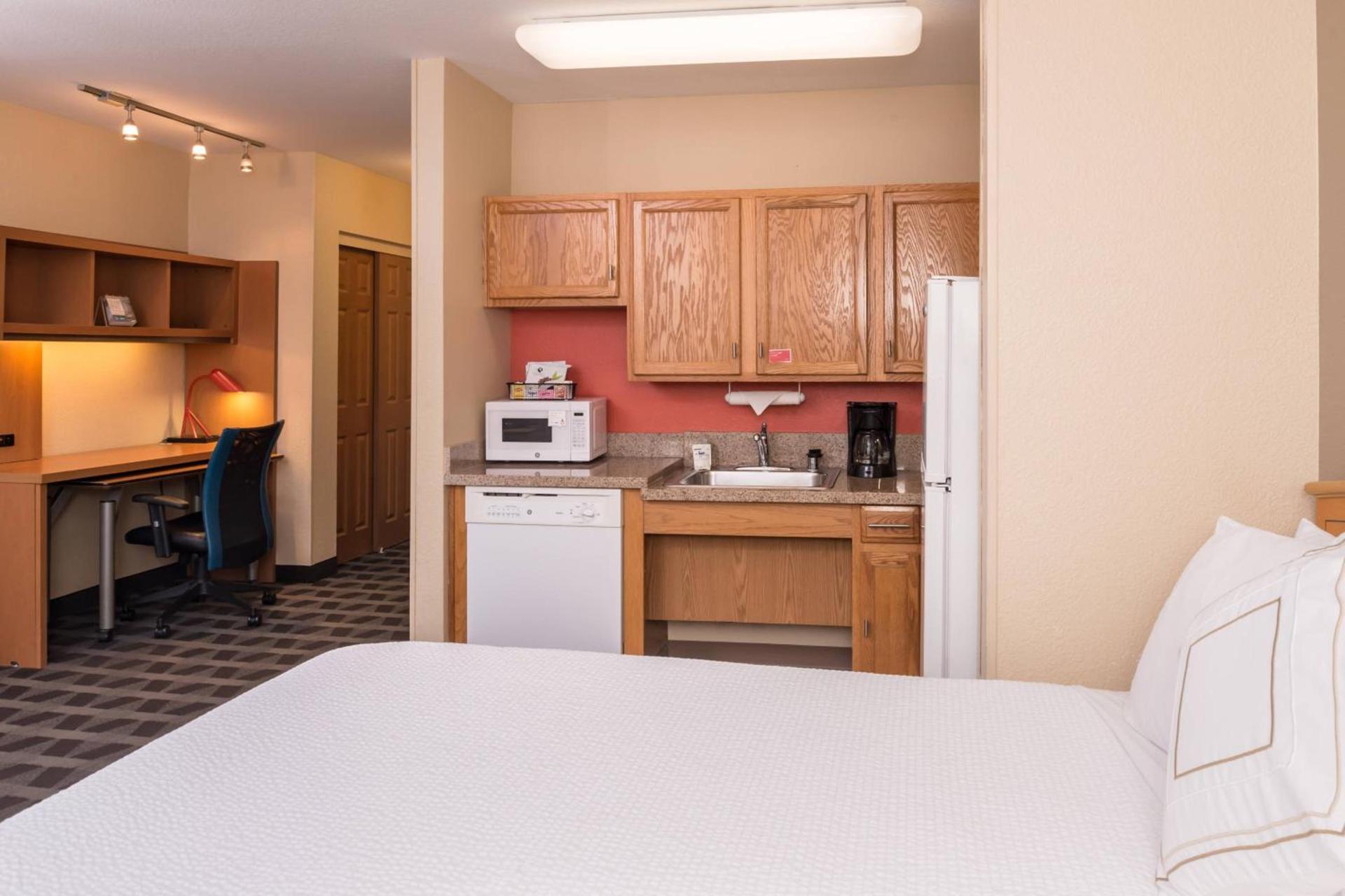 TownePlace Suites by Marriott Anaheim Maingate Near Angel Stadium photo 6