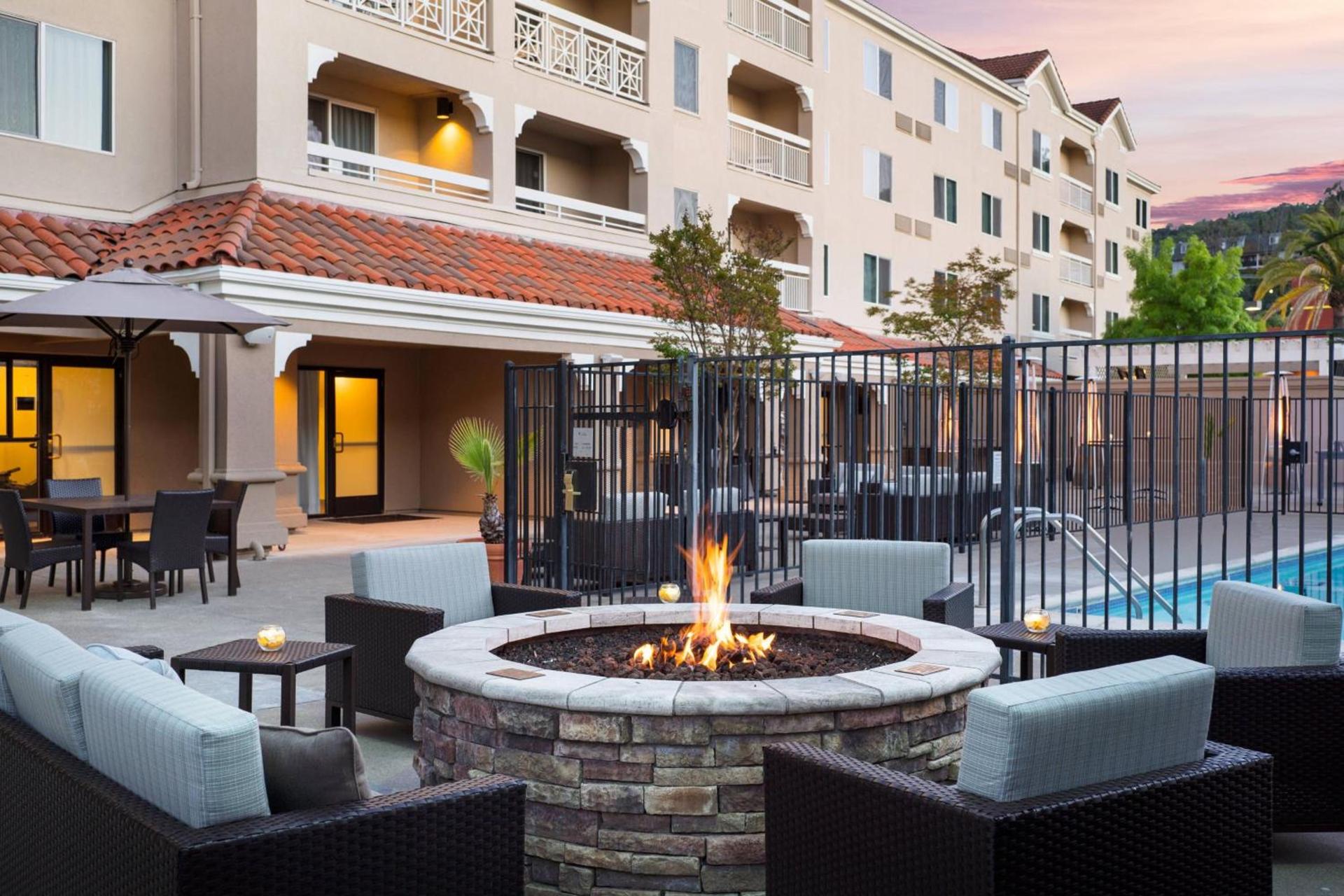 Courtyard Novato Marin/Sonoma photo 2