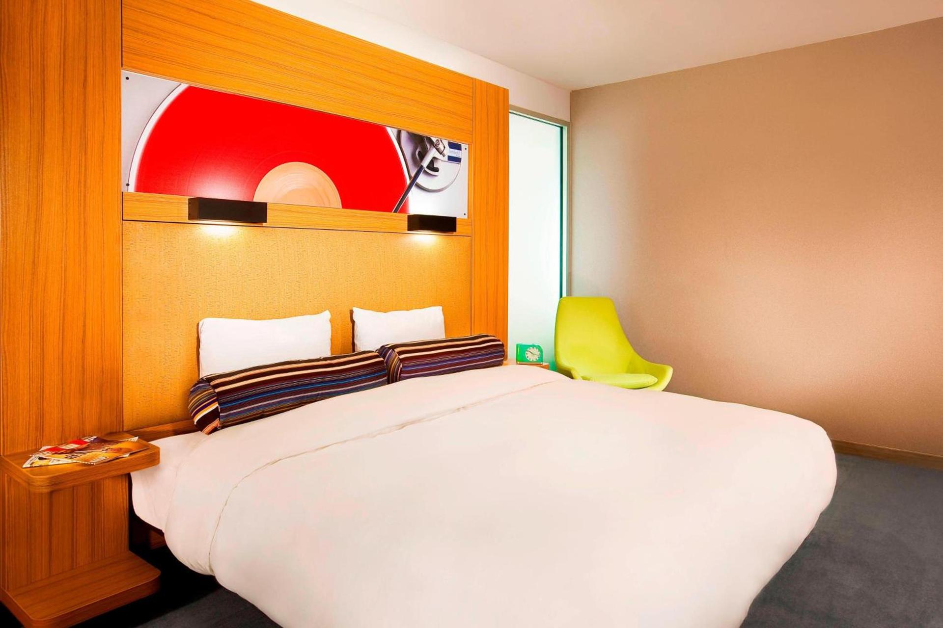 Aloft by Marriott Mount Laurel photo 6