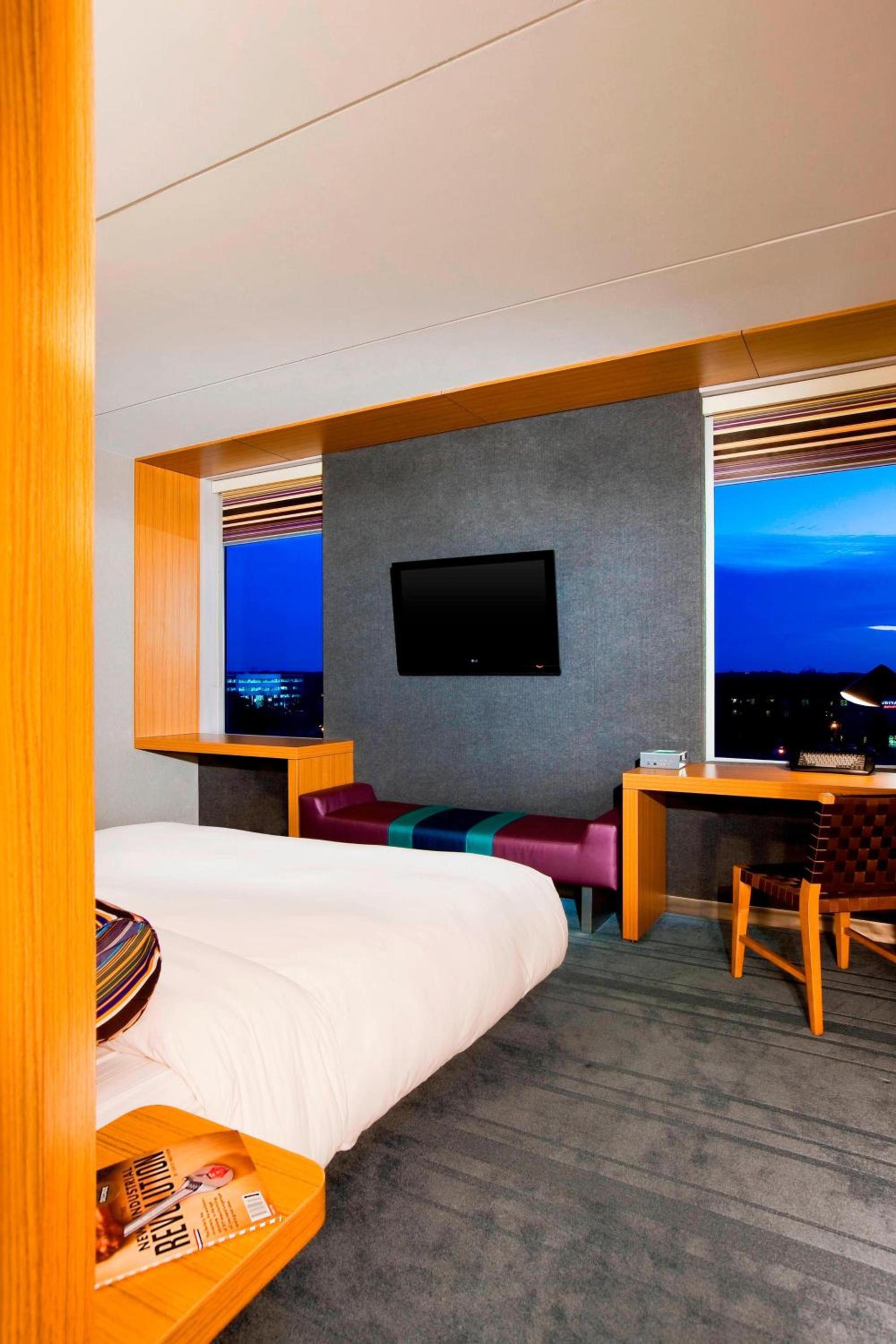 Aloft by Marriott Mount Laurel photo 7