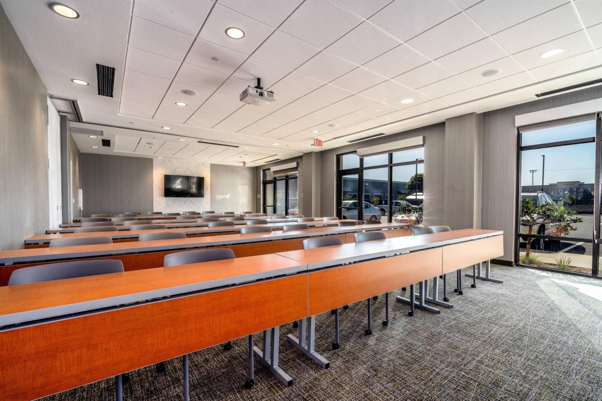 SpringHill Suites by Marriott Oakland Airport photo 21