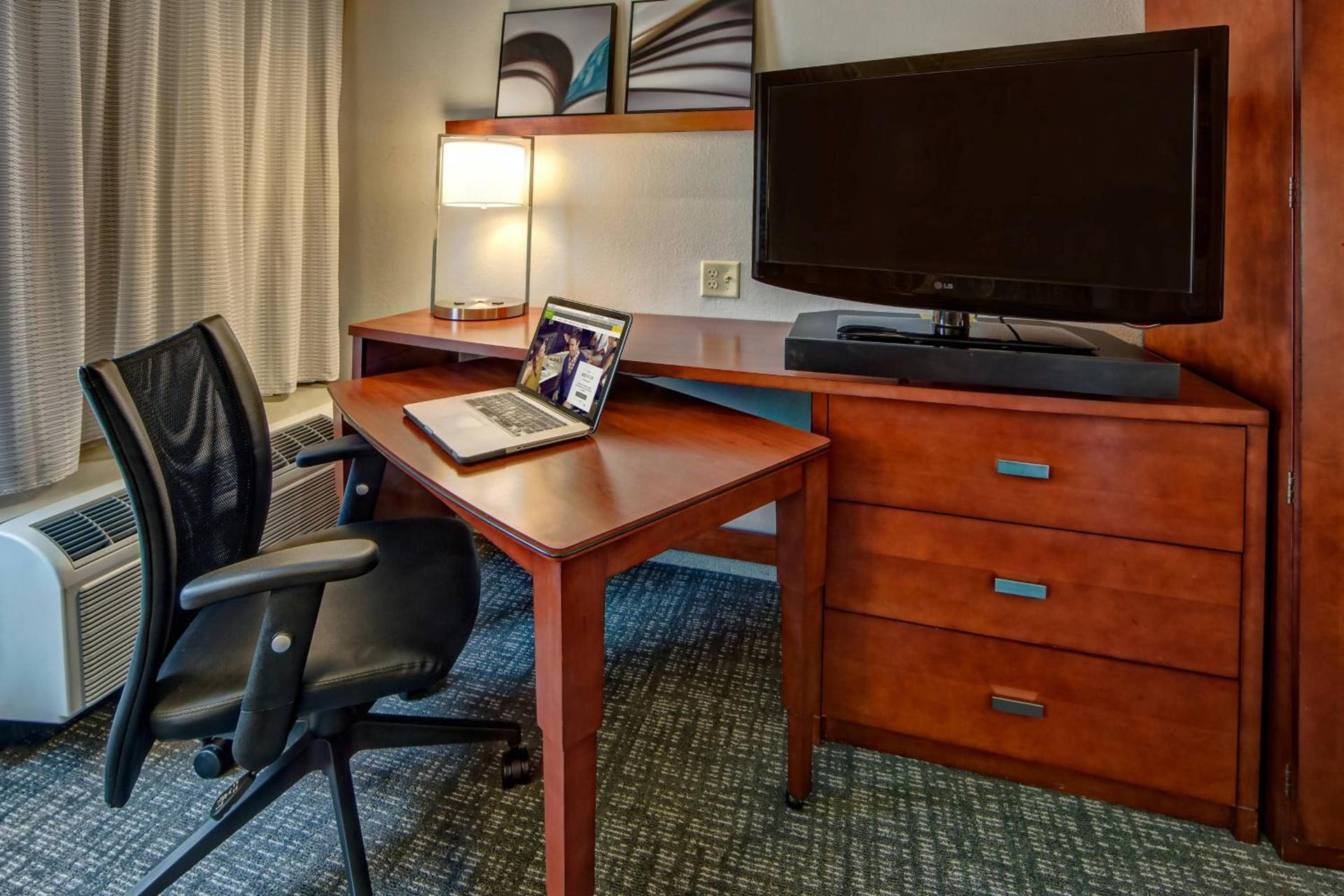 Courtyard by Marriott Memphis Southaven photo 10