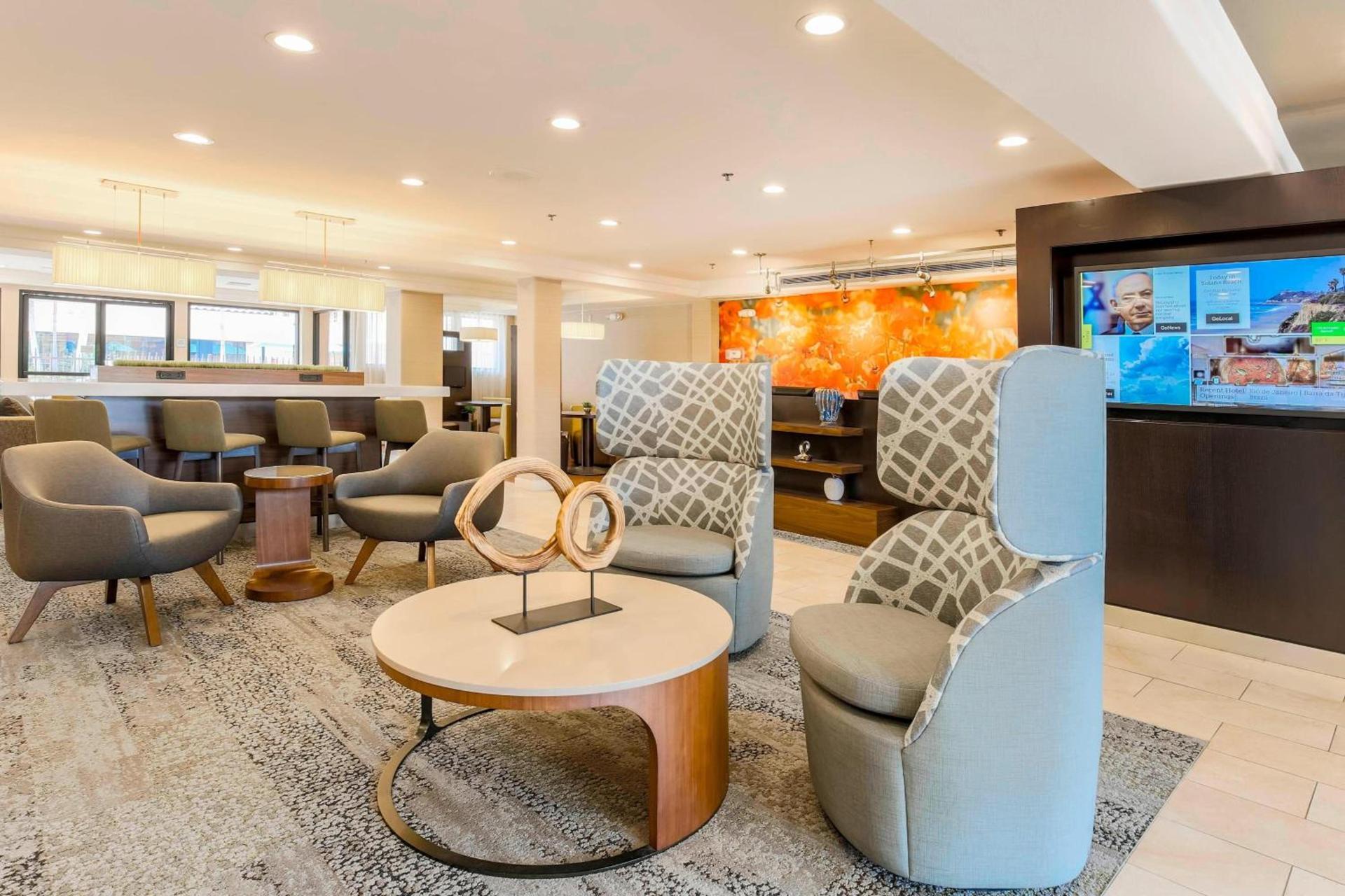 Courtyard by Marriott San Diego Del Mar/Solana Beach photo 12