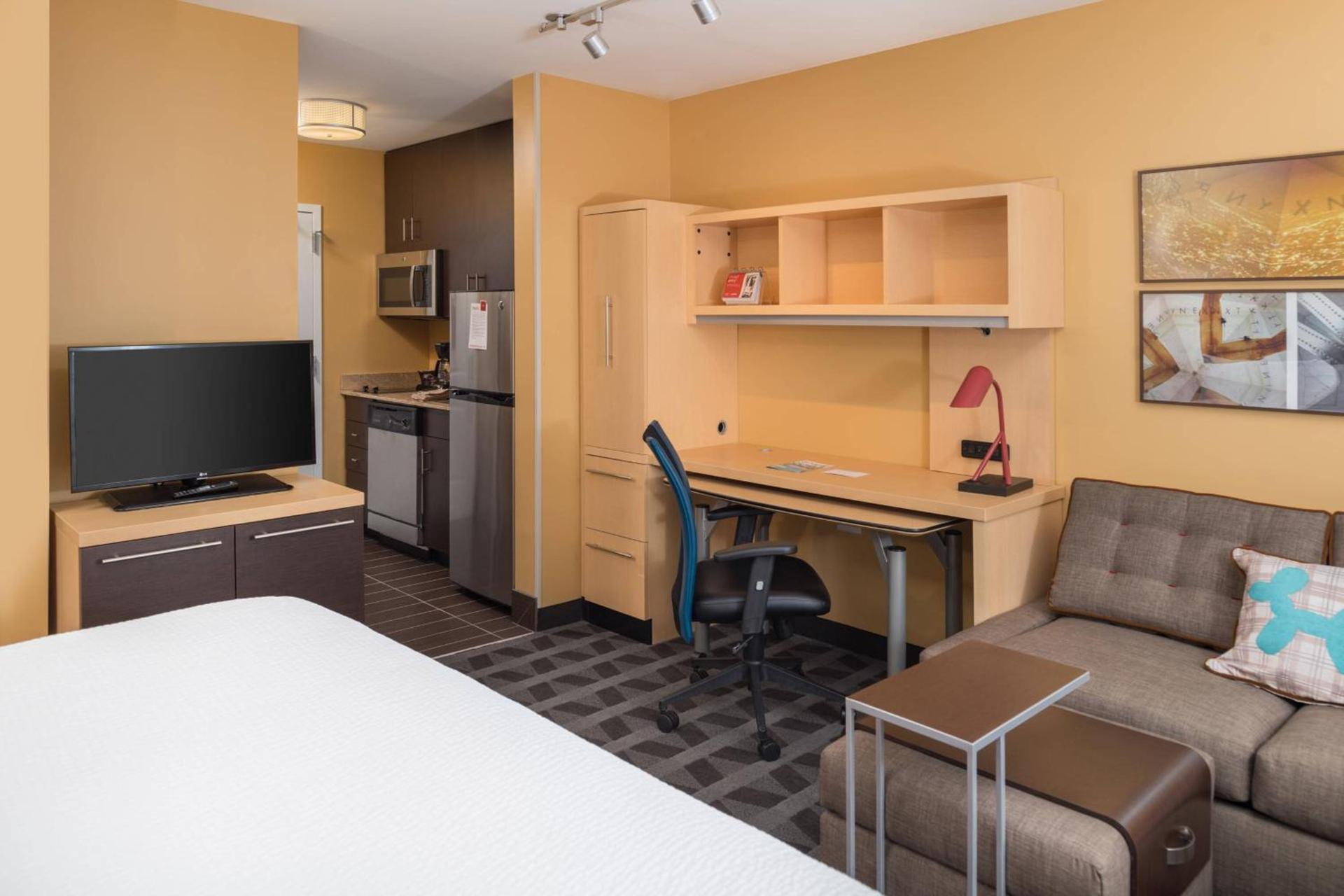 TownePlace Suites by Marriott New Hartford photo 8