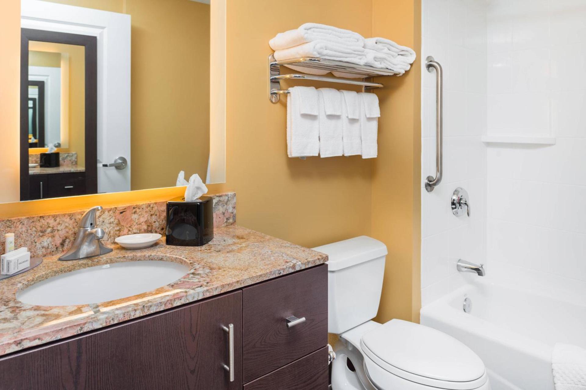 TownePlace Suites by Marriott New Hartford photo 15