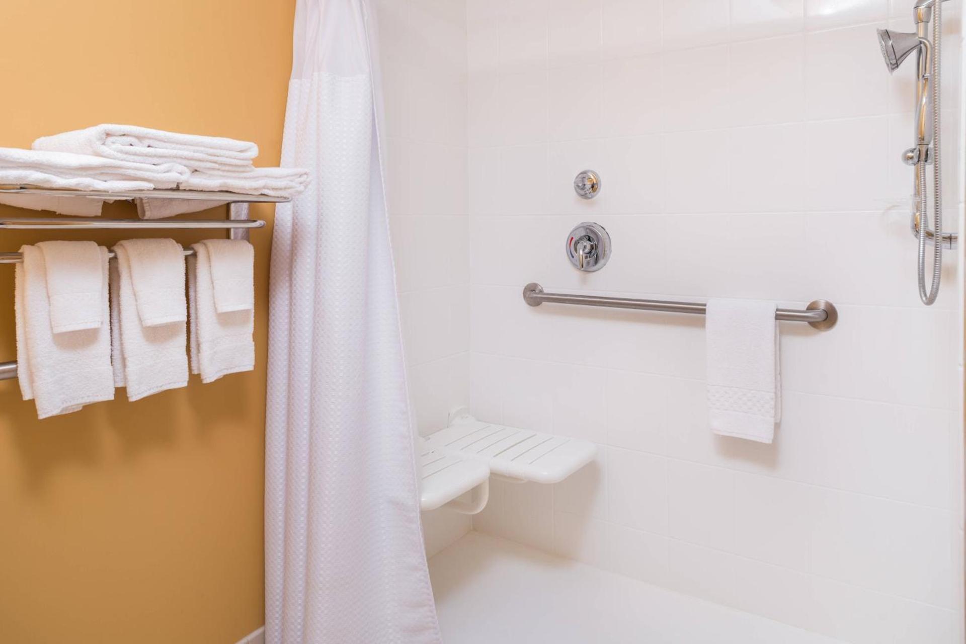 TownePlace Suites by Marriott New Hartford photo 25