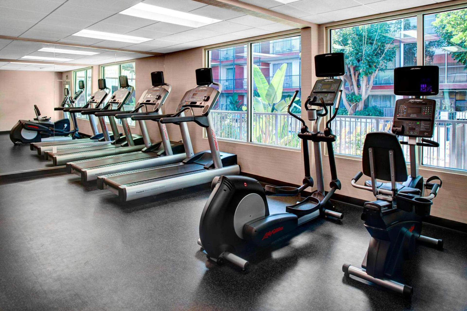 Fairfield Inn & Suites by Marriott Los Angeles LAX/El Segundo photo 27