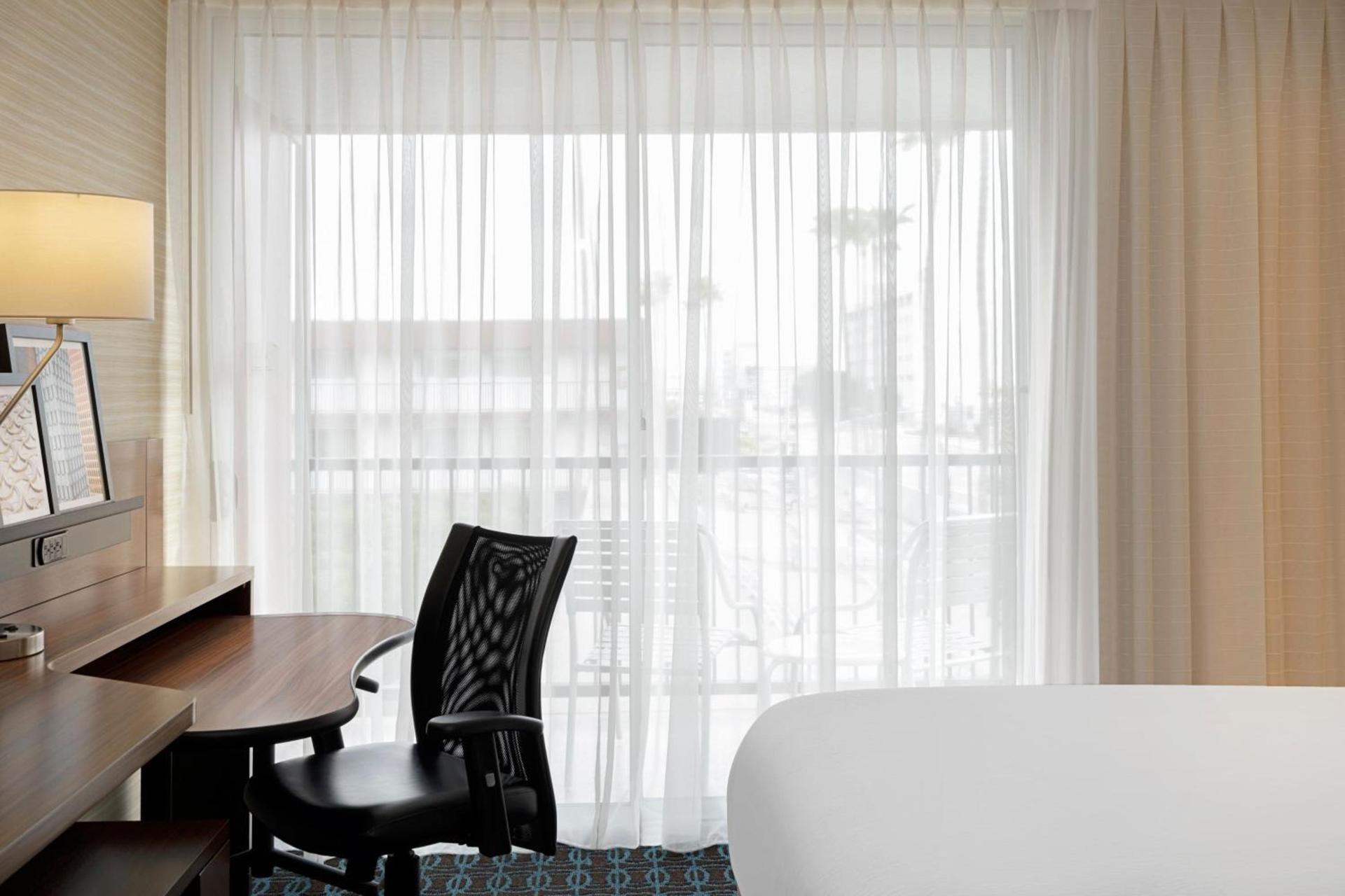 Fairfield Inn & Suites by Marriott Los Angeles LAX/El Segundo photo 11