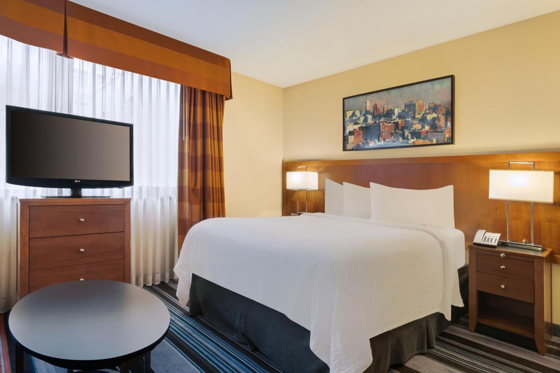 Residence Inn by Marriott New York Manhattan/Times Square photo 12
