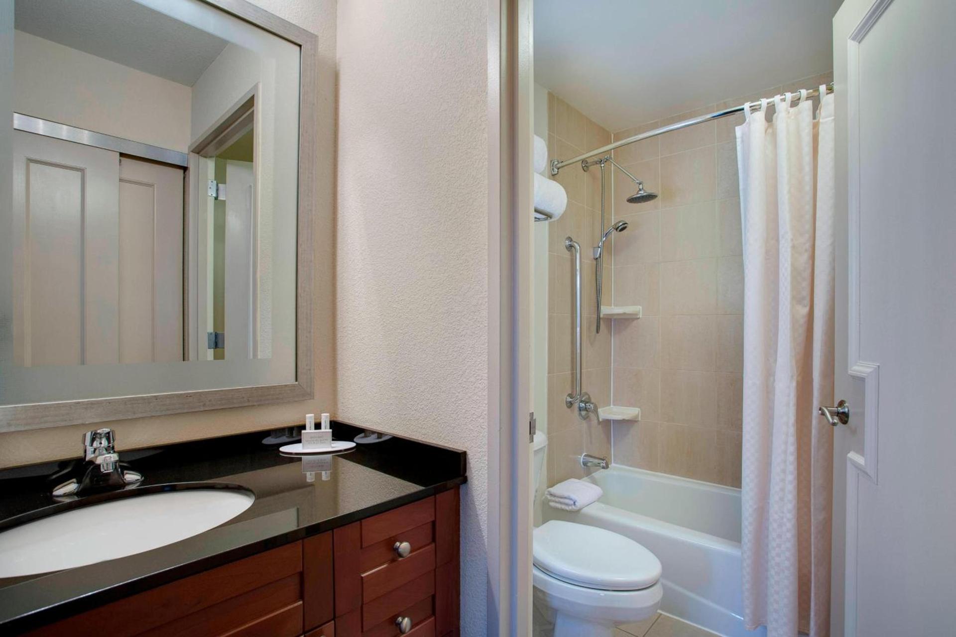 Residence Inn by Marriott New York Manhattan/Times Square photo 29