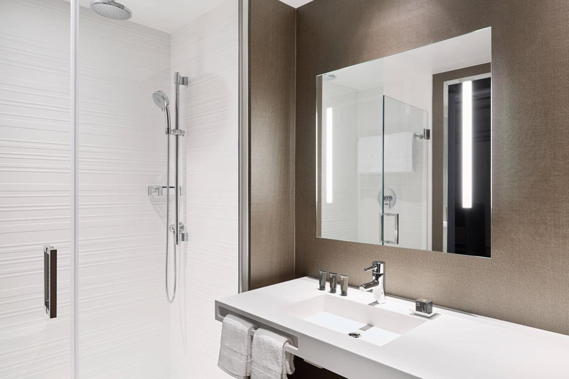 AC Hotel by Marriott Phoenix Tempe/Downtown photo 9