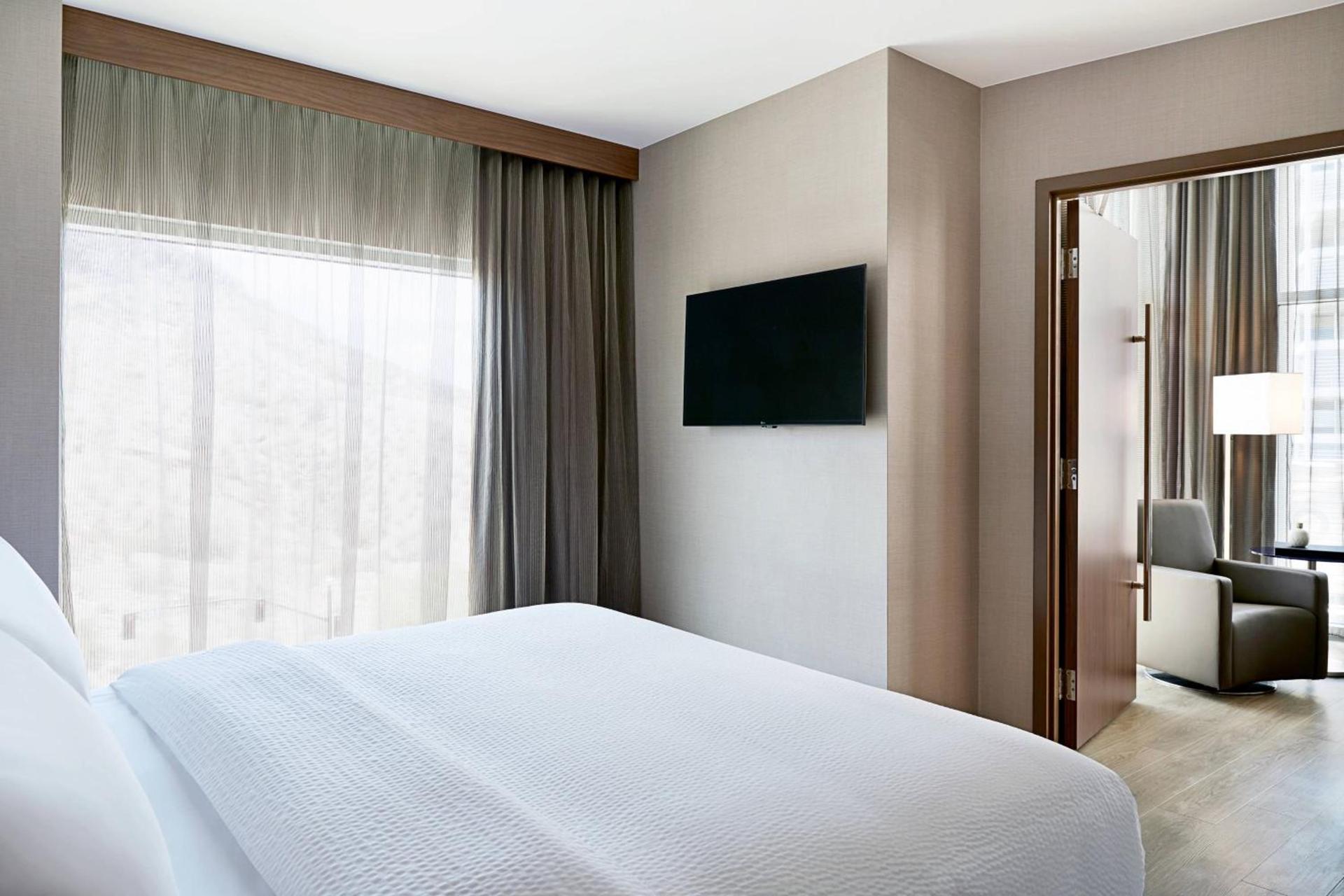 AC Hotel by Marriott Phoenix Tempe/Downtown photo 11