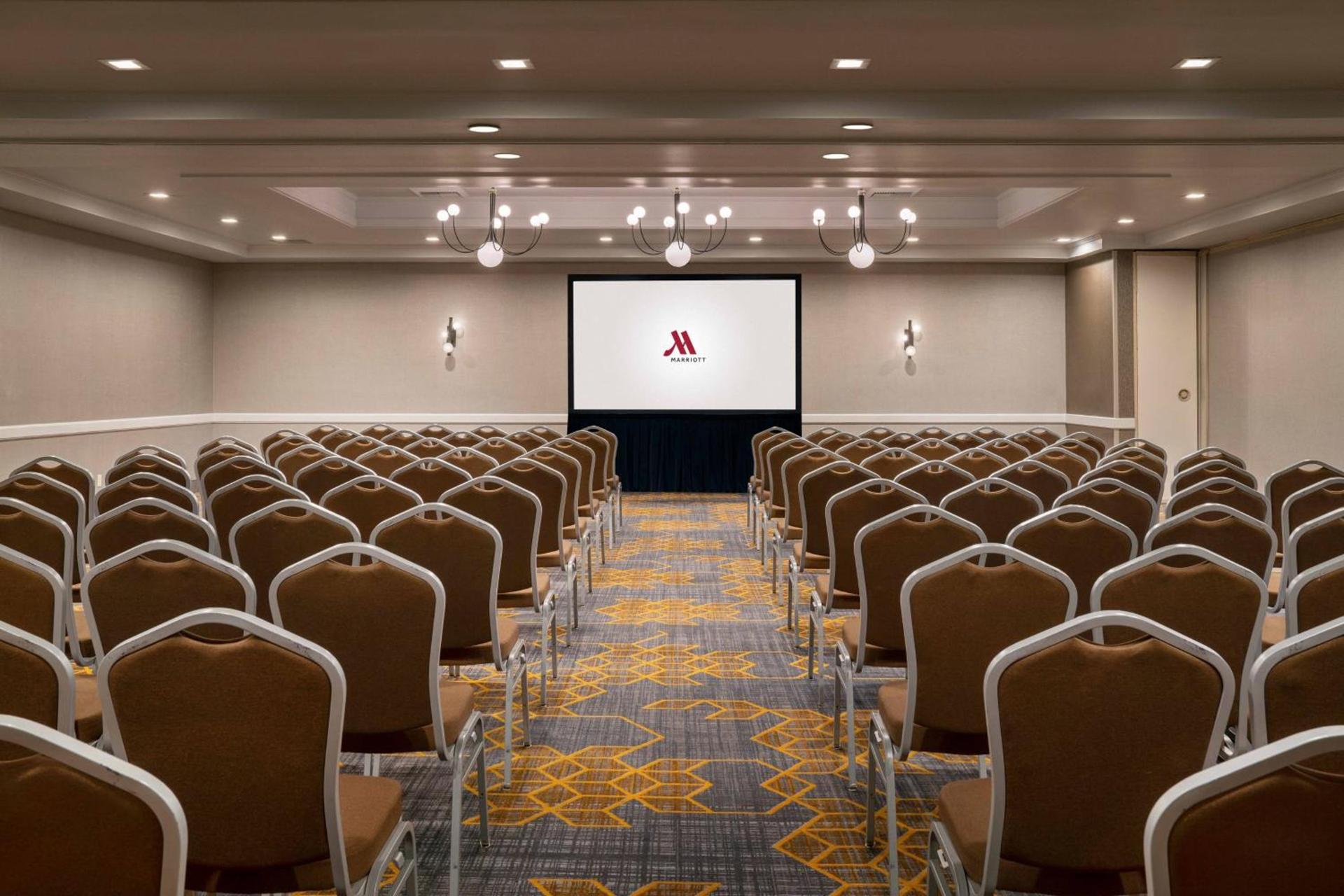 Visalia Marriott at the Convention Center photo 47