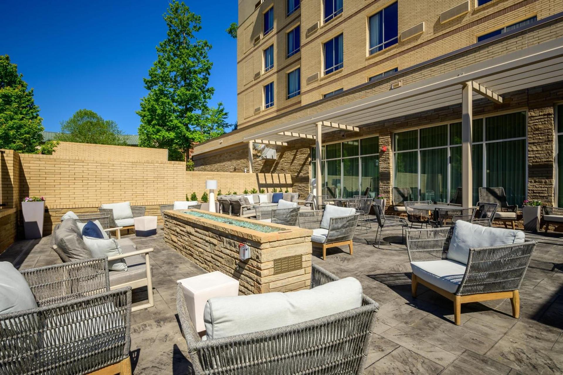 Courtyard by Marriott Raleigh Cary Crossroads photo 3