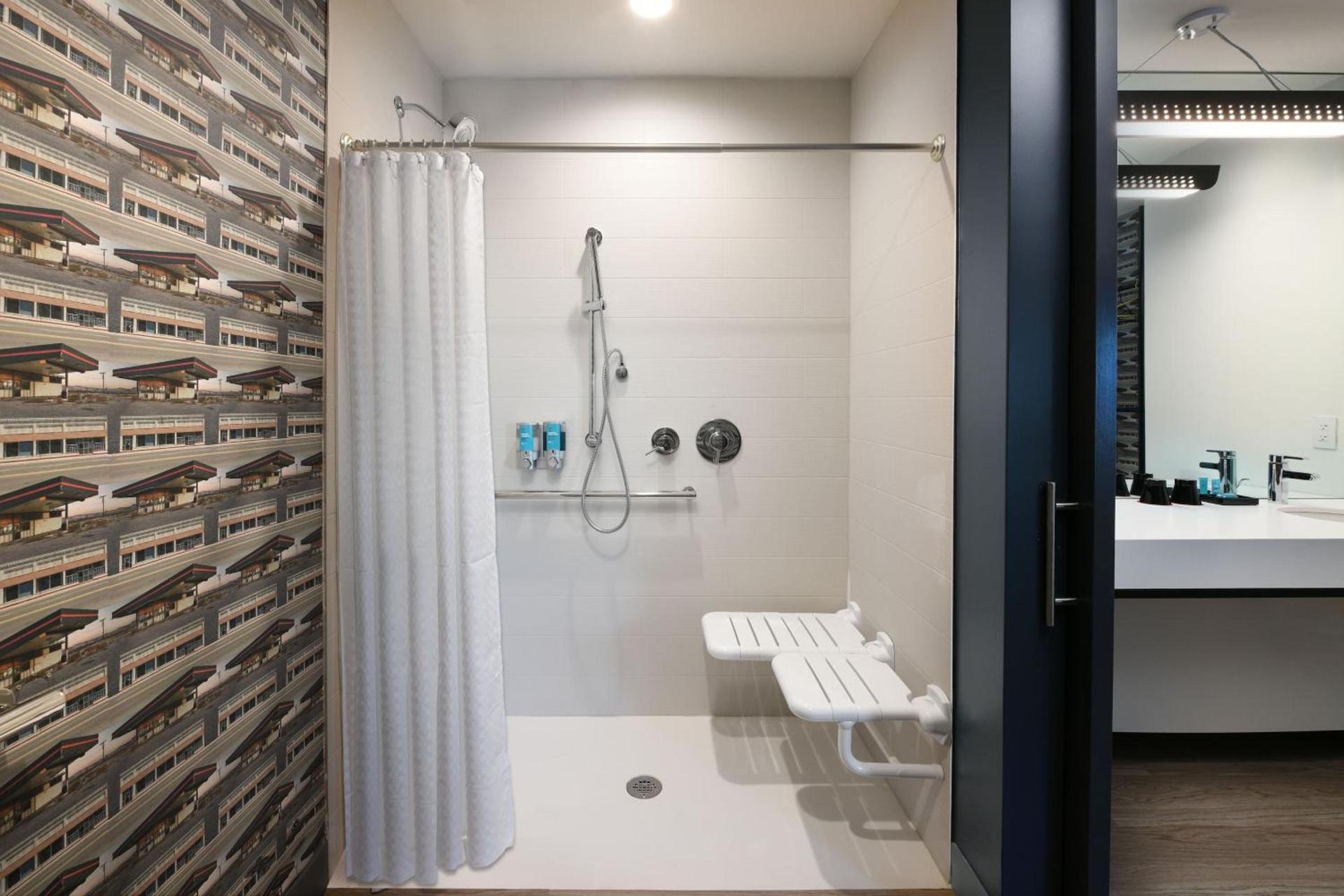 Aloft by Marriott Dallas Euless photo 13