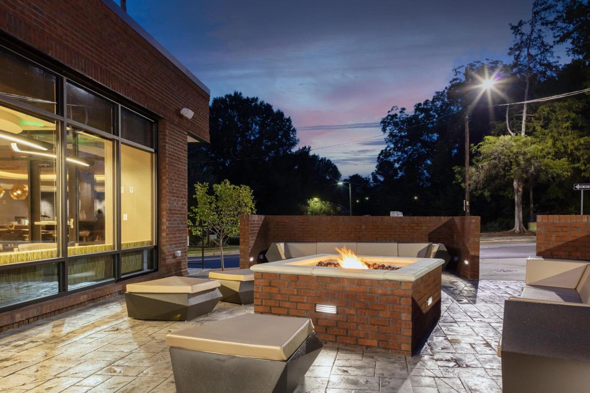 SpringHill Suites By Marriott Durham City View photo 30
