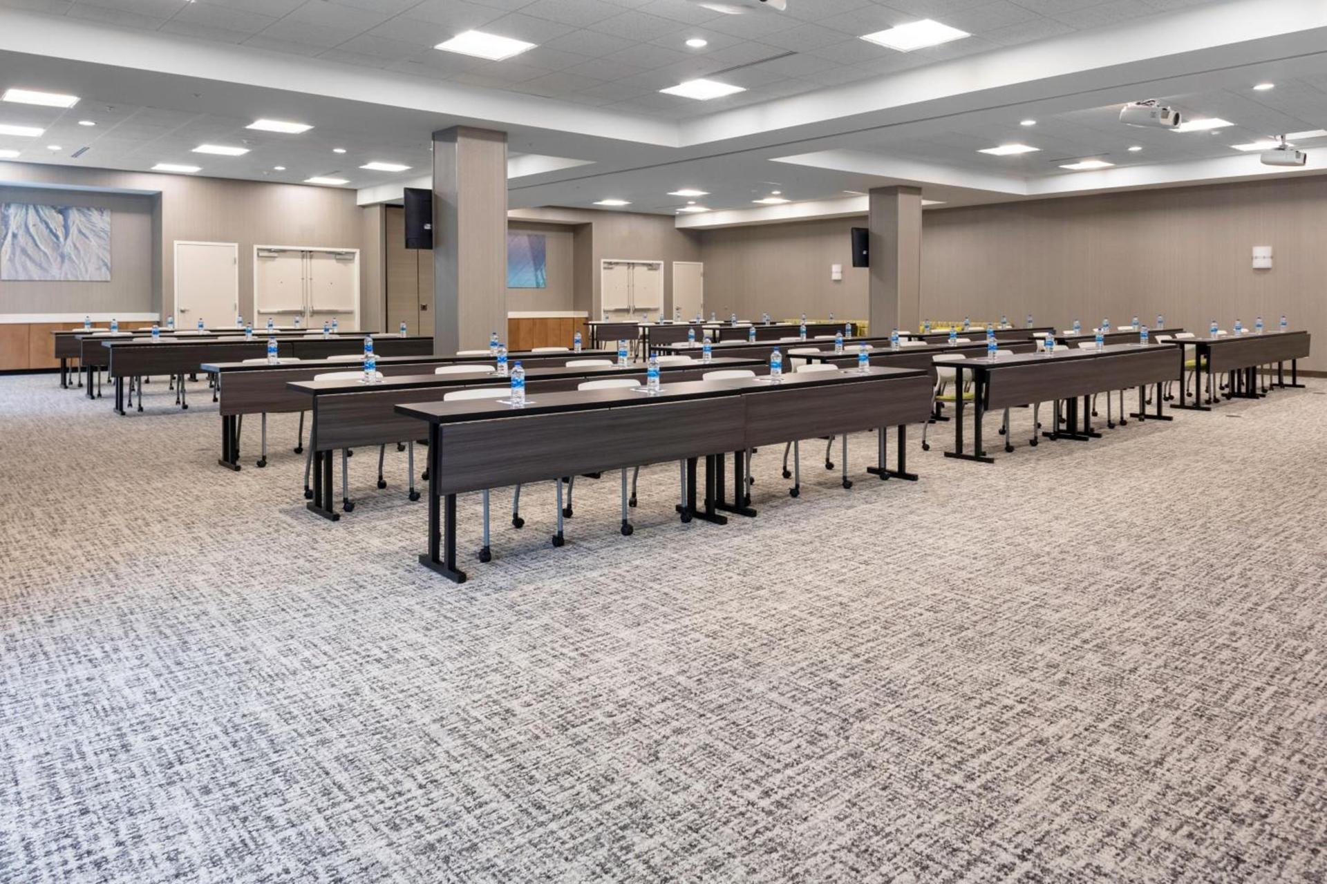 SpringHill Suites By Marriott Durham City View photo 35