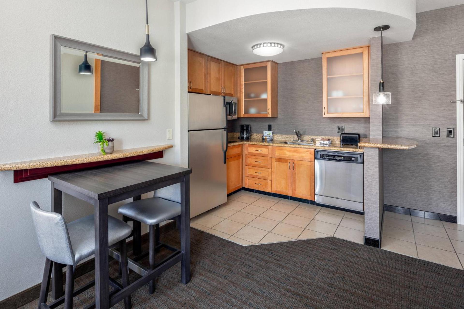Residence Inn Phoenix NW/Surprise photo 32