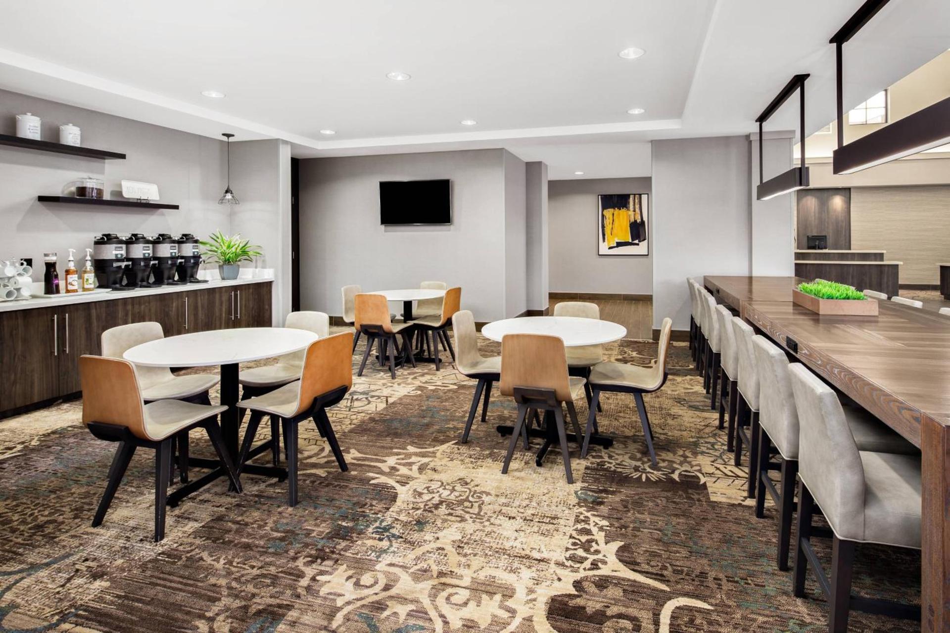 Residence Inn Phoenix NW/Surprise photo 26