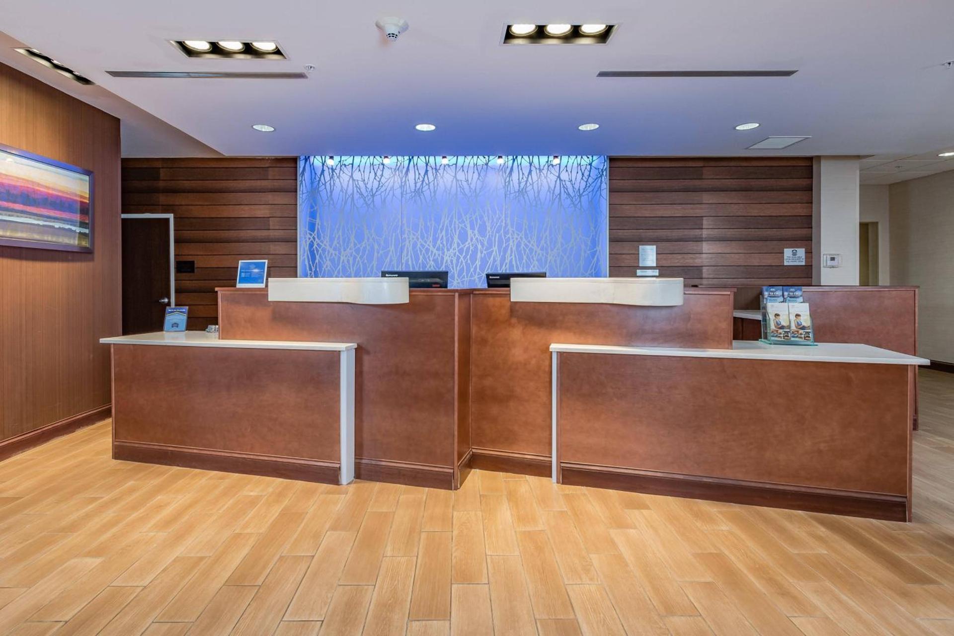 Fairfield Inn & Suites by Marriott Elkhart photo 2