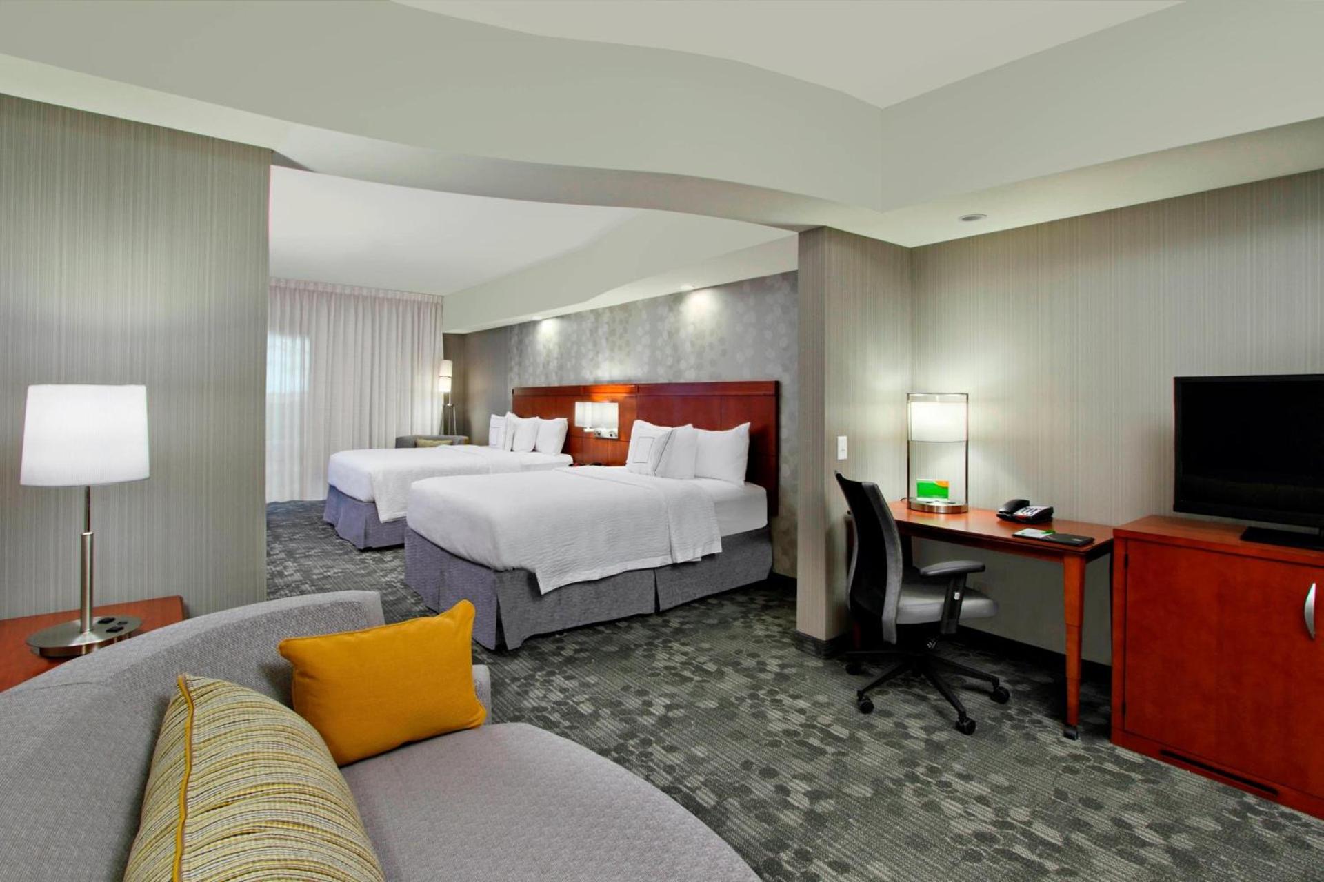 Courtyard by Marriott Victoria photo 11