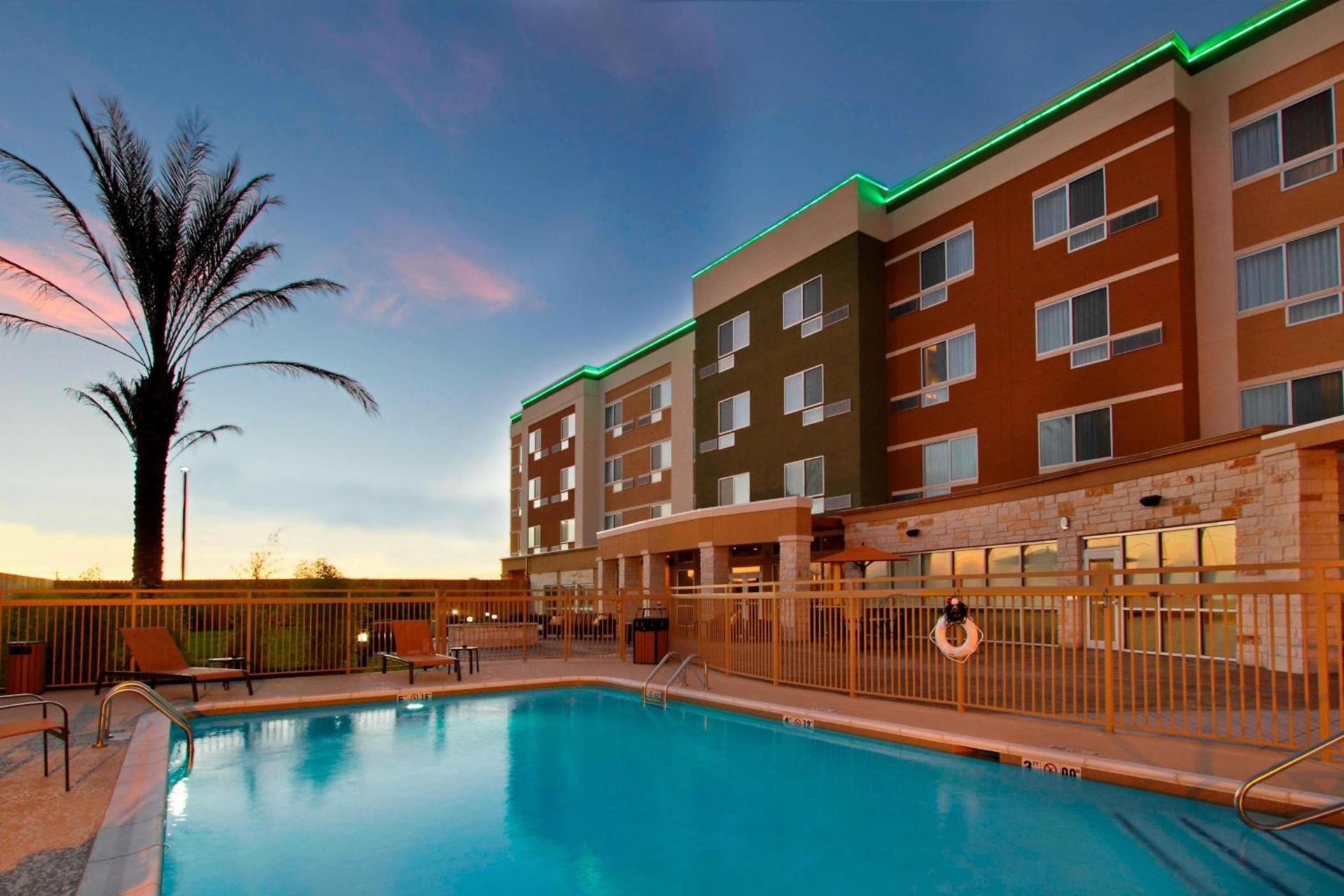 Courtyard by Marriott Victoria photo 26