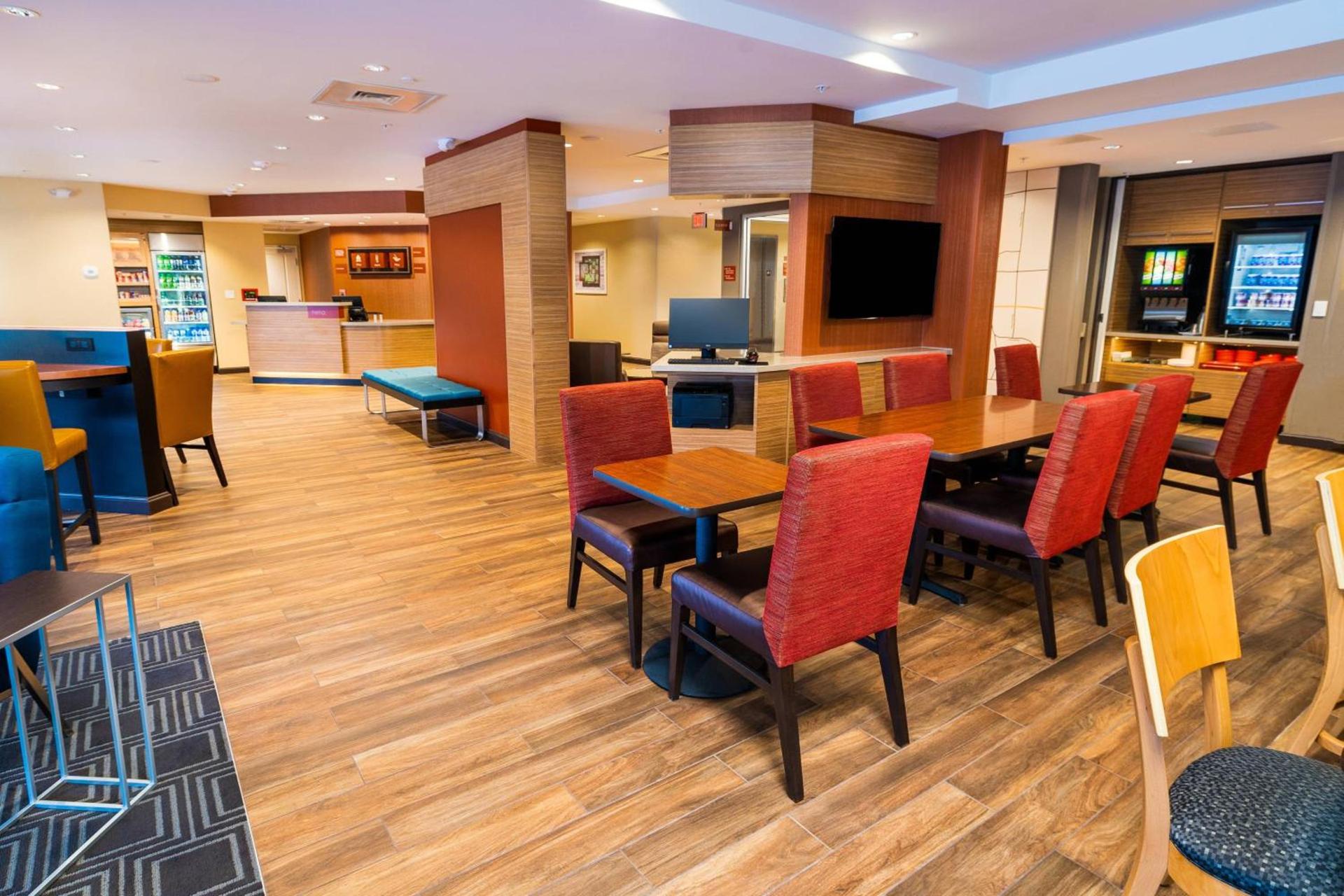 TownePlace Suites By Marriott Las Vegas Stadium District photo 4